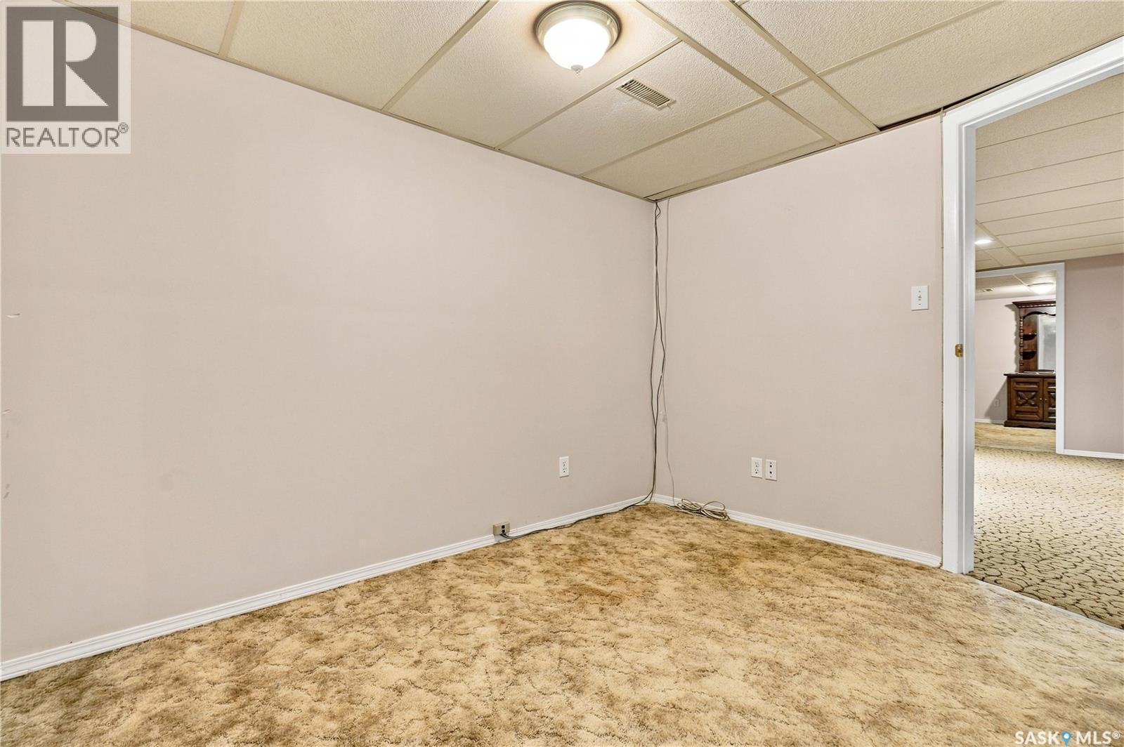 133 Lloyd Crescent, Saskatoon, SK - Indoor Photo Showing Other Room