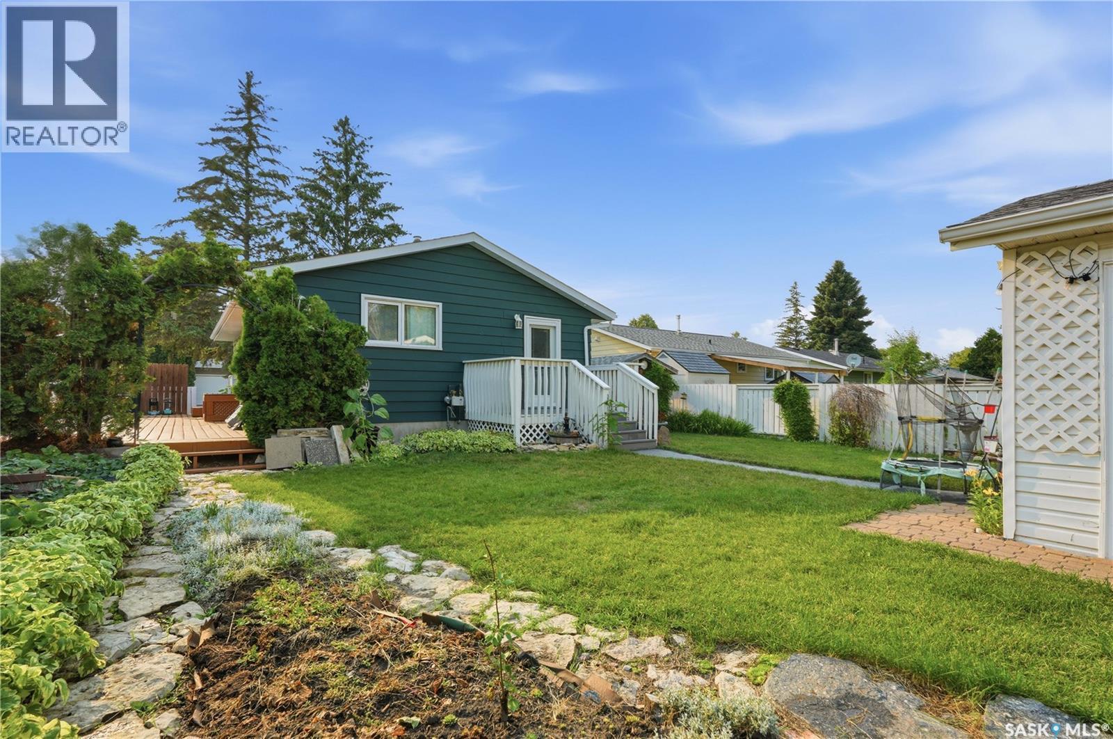 133 Lloyd Crescent, Saskatoon, SK - Outdoor