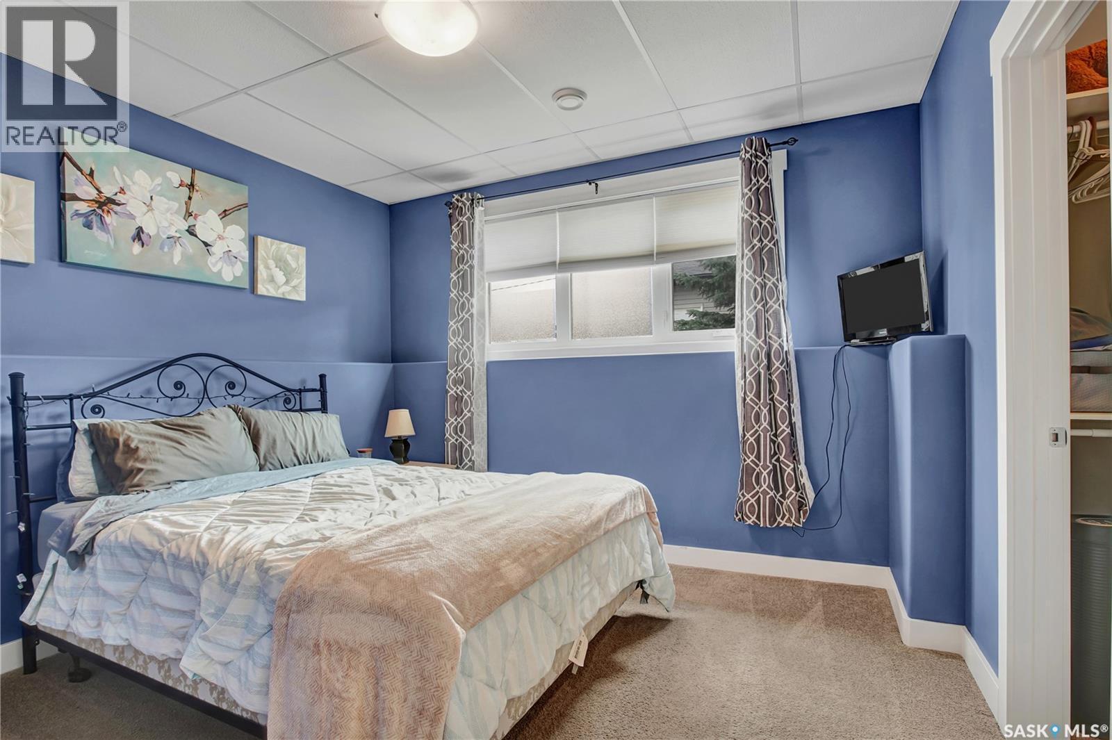 6F 110 Centennial Boulevard, Warman, SK - Indoor Photo Showing Bedroom