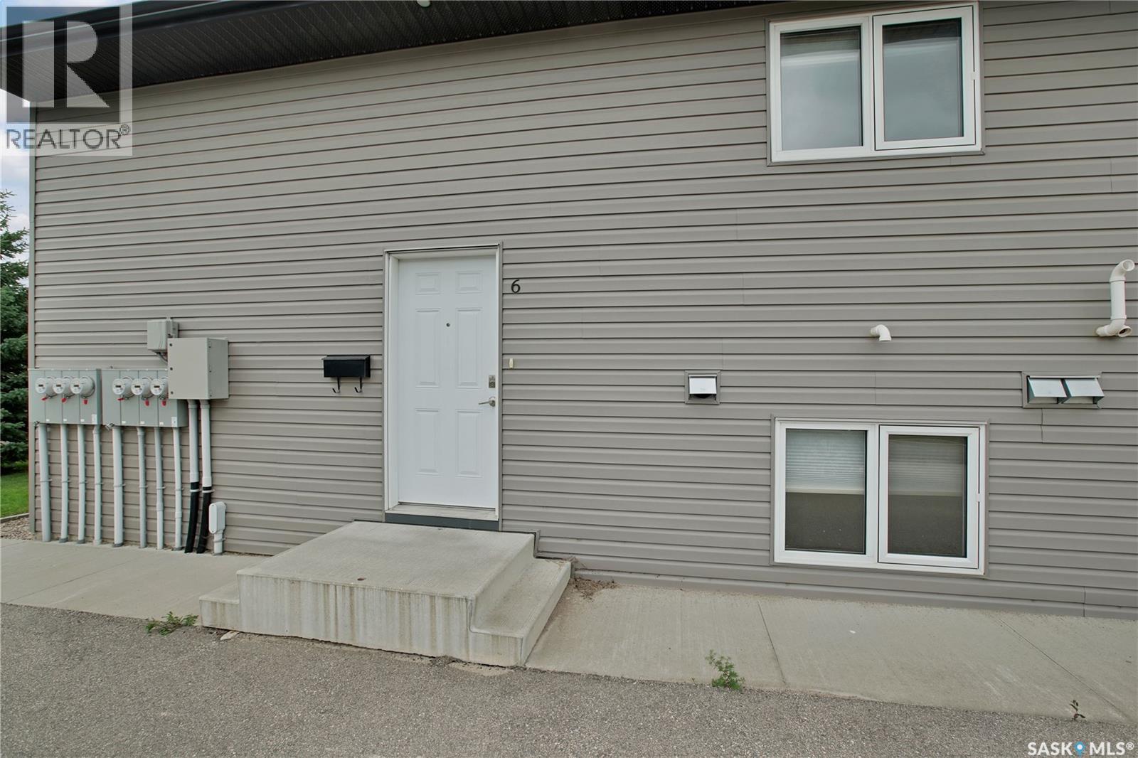 6F 110 Centennial Boulevard, Warman, SK - Outdoor With Exterior