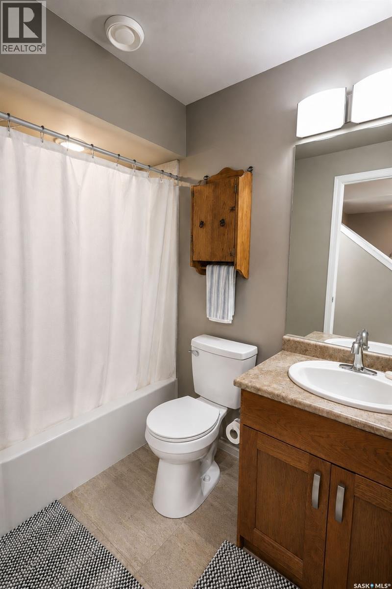 309 1851 Pederson Drive, Prince Albert, SK - Indoor Photo Showing Bathroom