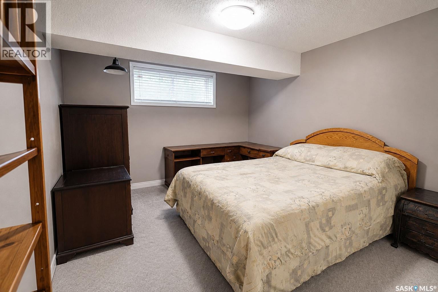 309 1851 Pederson Drive, Prince Albert, SK - Indoor Photo Showing Bedroom