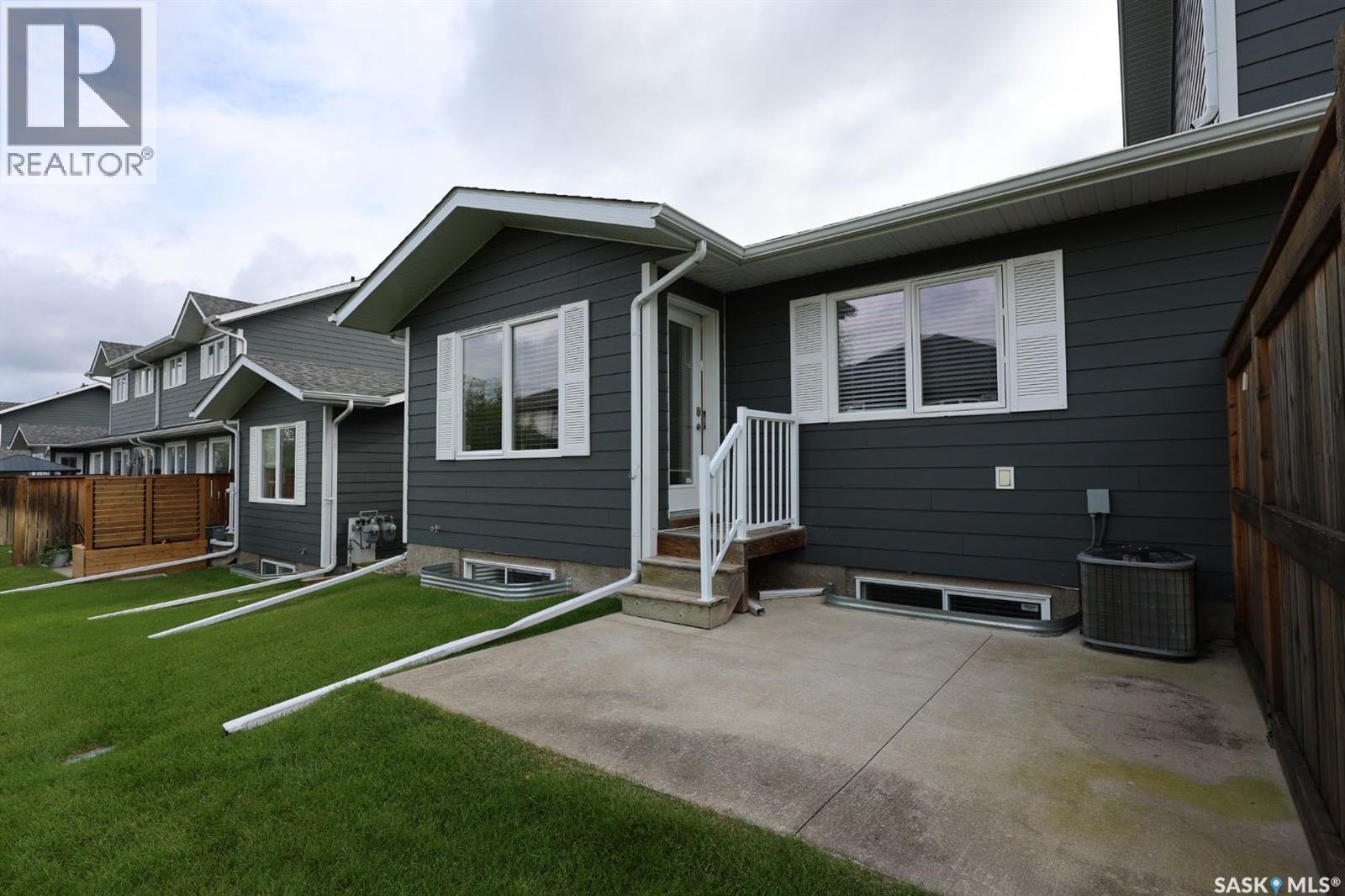 309 1851 Pederson Drive, Prince Albert, SK - Outdoor With Exterior