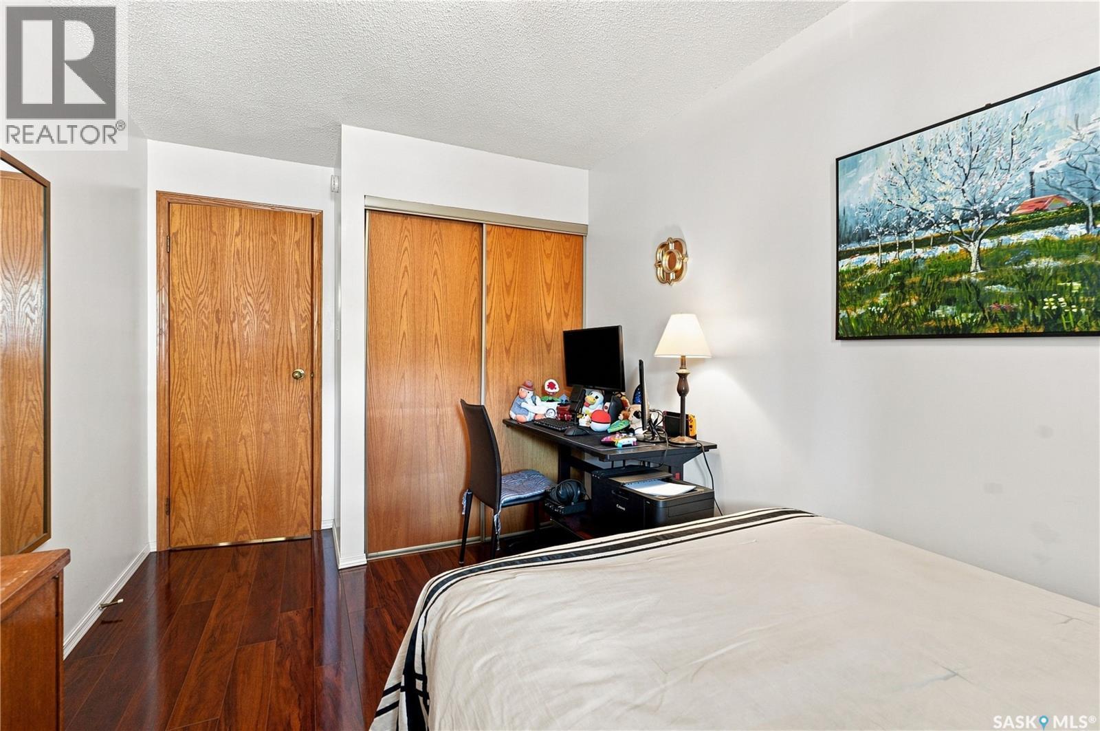 208 410 Main Street, Saskatoon, SK - Indoor Photo Showing Bedroom