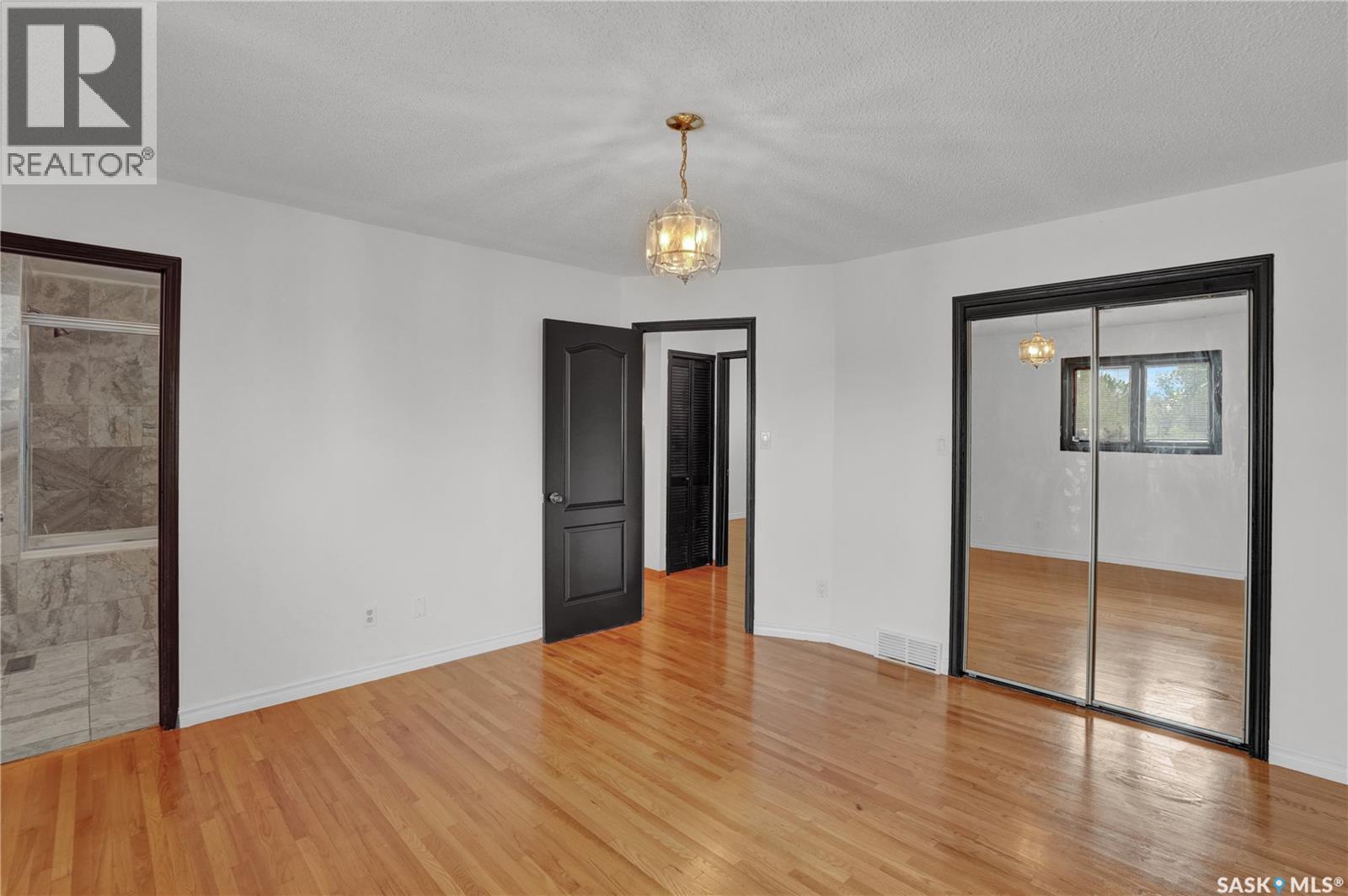302 Doiron Road N, Regina, SK - Indoor Photo Showing Other Room