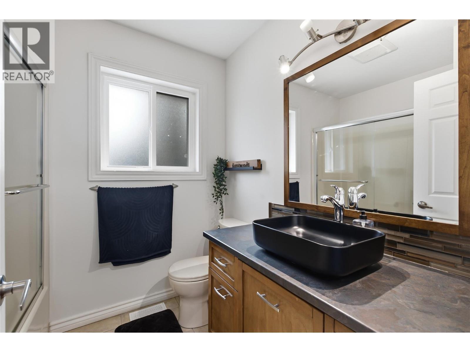 3140 Coventry Crescent, West Kelowna, BC - Indoor Photo Showing Bathroom