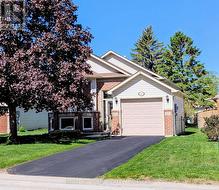22 DONALD CRESCENT Wasaga Beach, ON L9Z 1E1