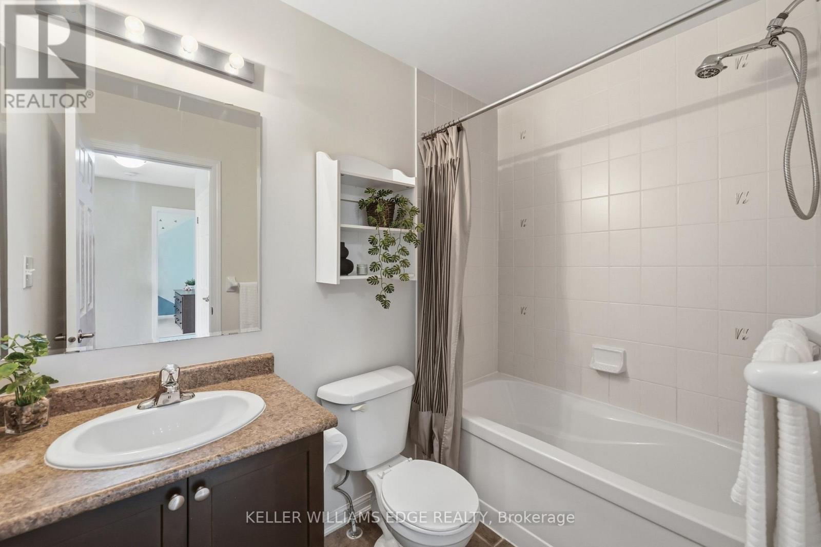 171 Chase Crescent, Waterloo, ON - Indoor Photo Showing Bathroom