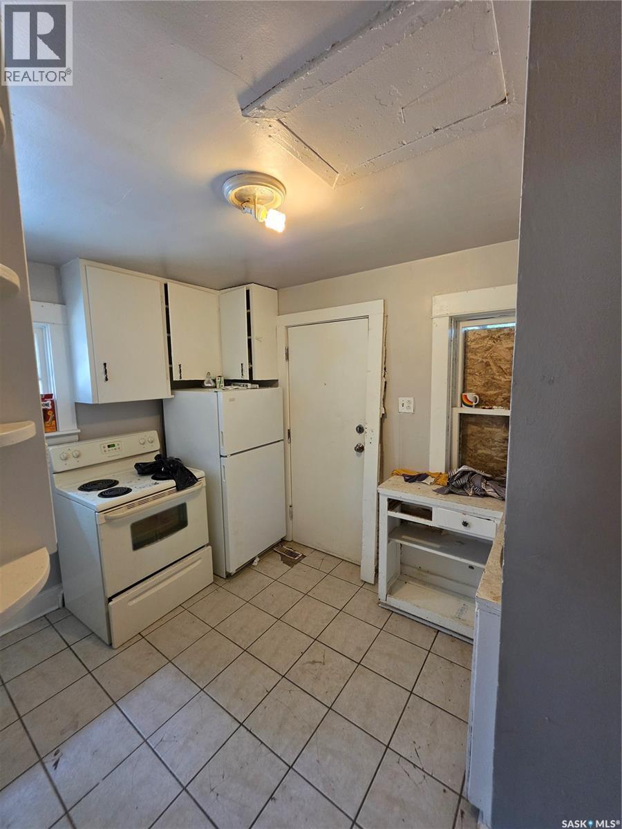 1041 Argyle Street, Regina, SK - Indoor Photo Showing Kitchen