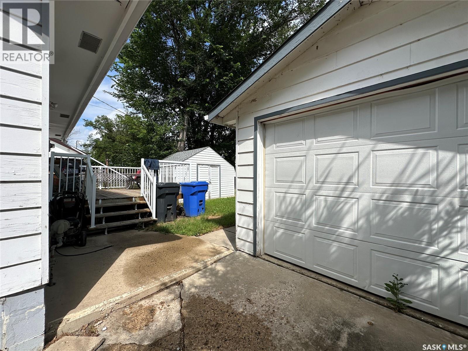 242 Third Avenue N, Kamsack, SK - Outdoor With Exterior
