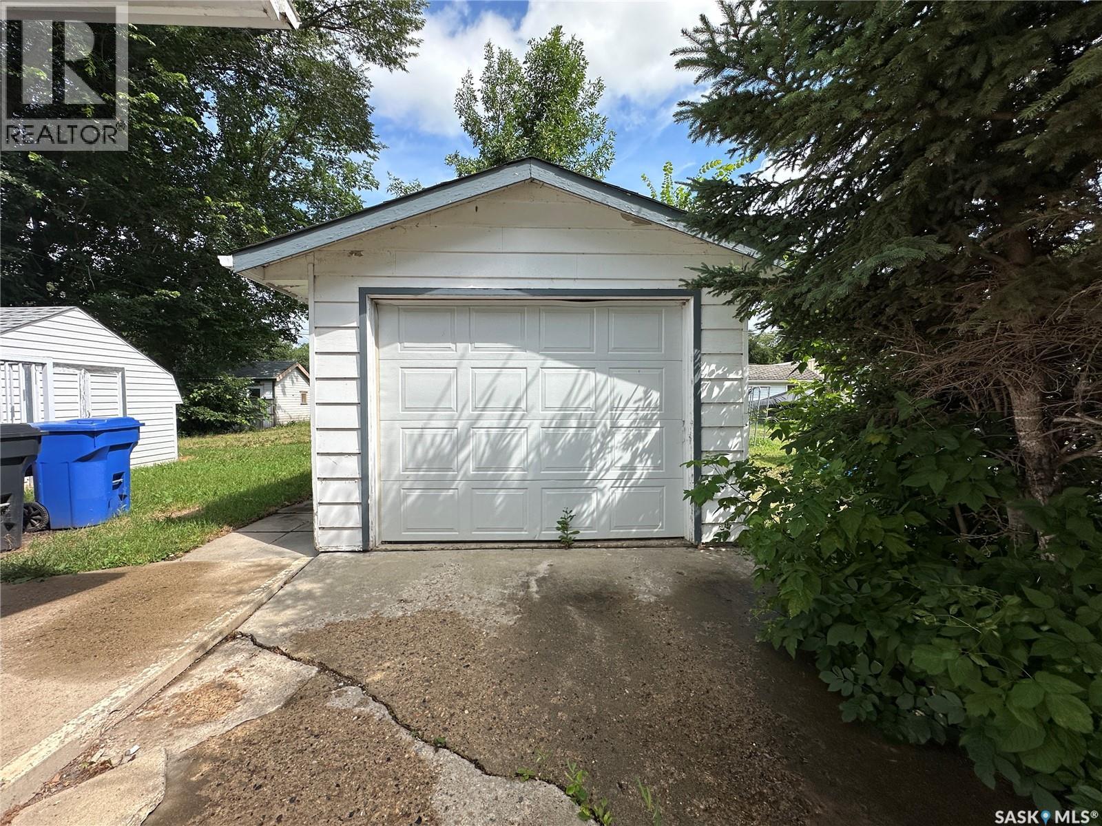 242 Third Avenue N, Kamsack, SK - Outdoor