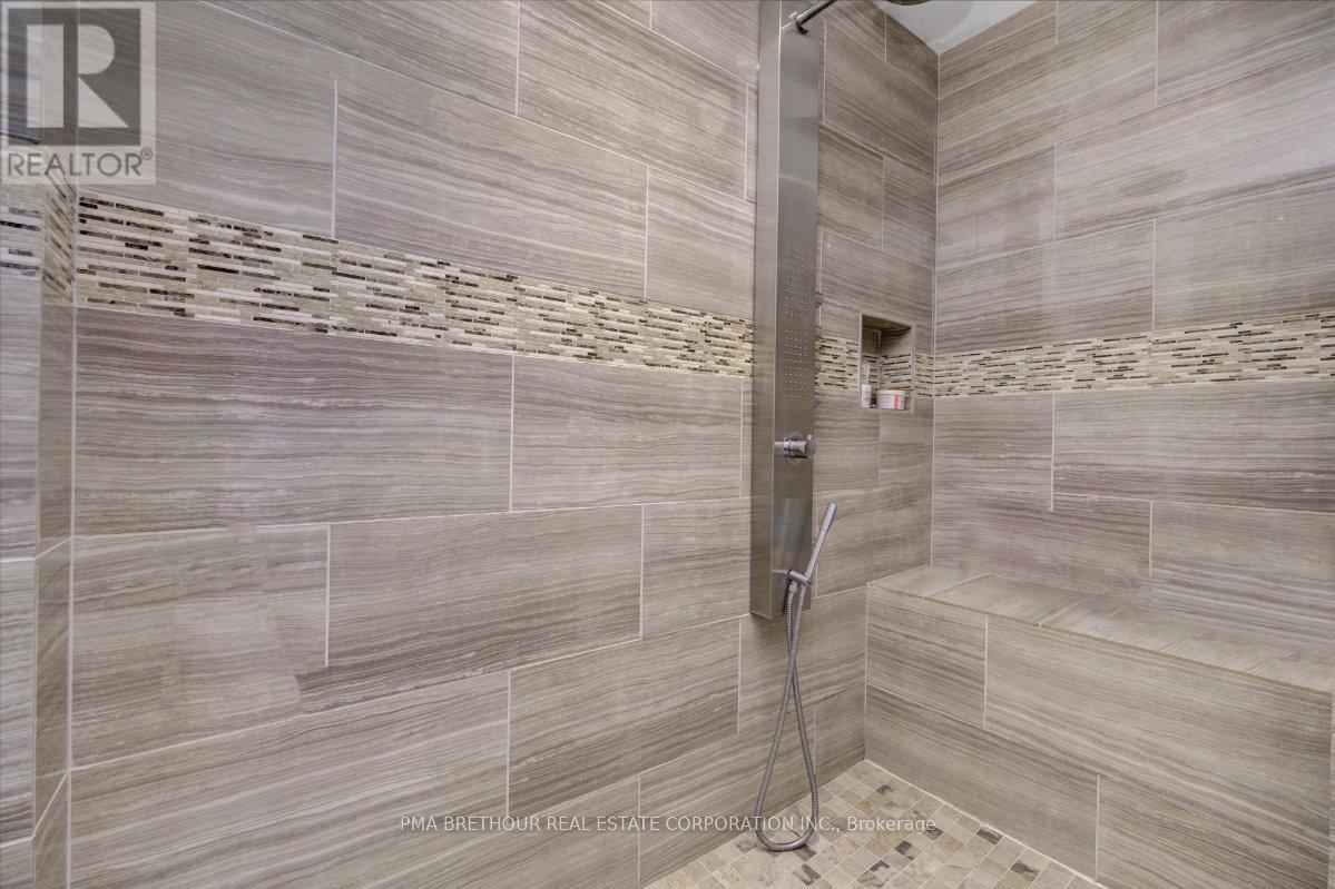 8 North Street, Perth, ON - Indoor Photo Showing Bathroom