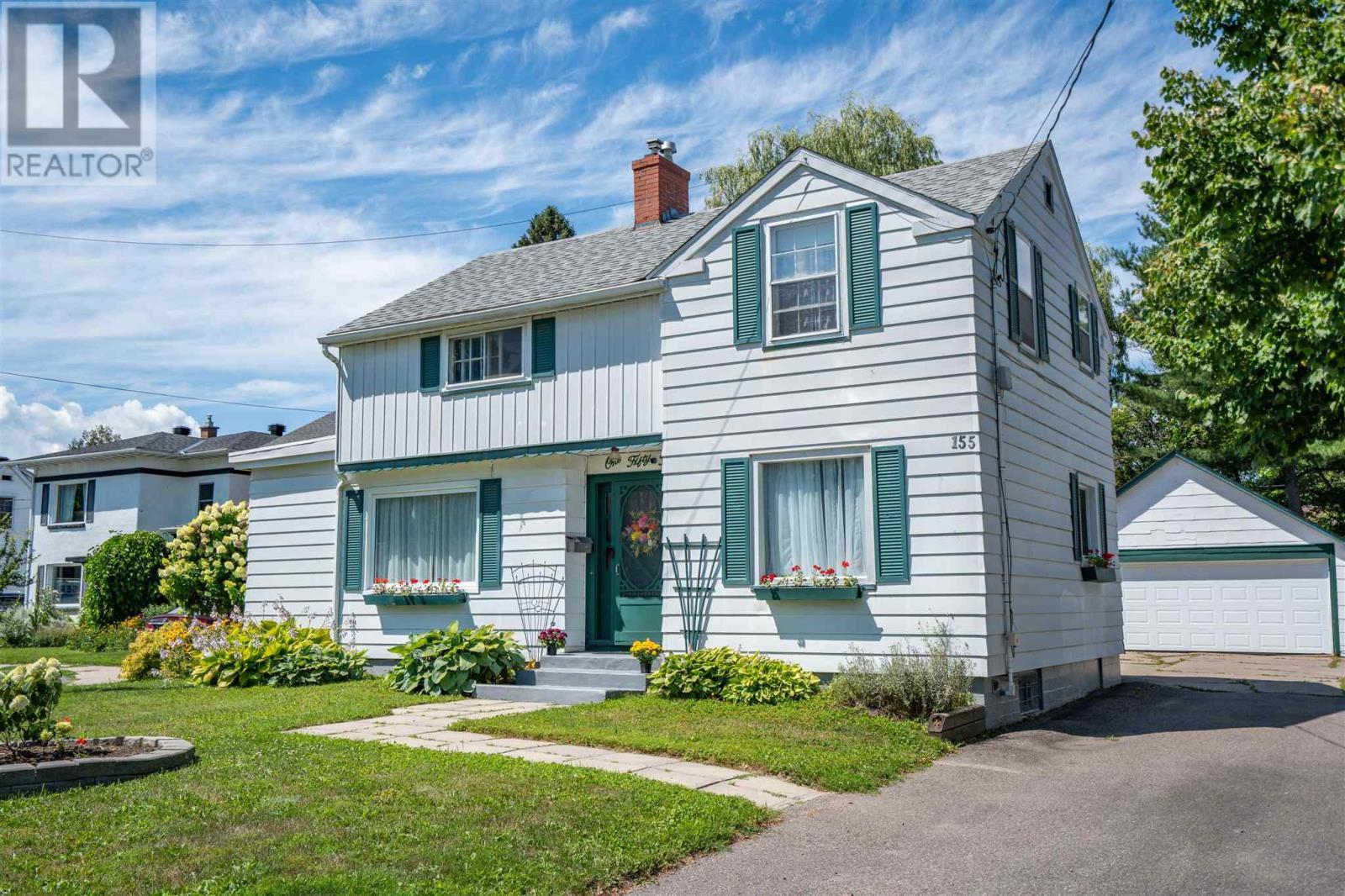 155 Pine St, Sault Ste. Marie, ON - Outdoor With Facade
