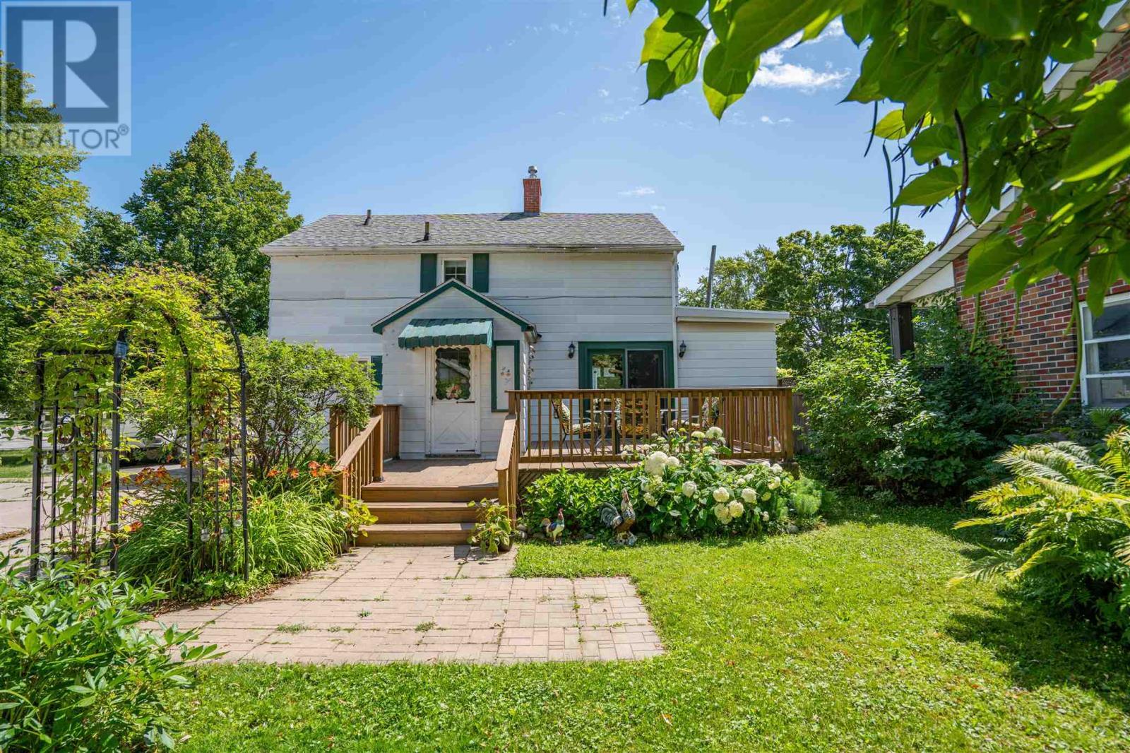 155 Pine St, Sault Ste. Marie, ON - Outdoor With Deck Patio Veranda