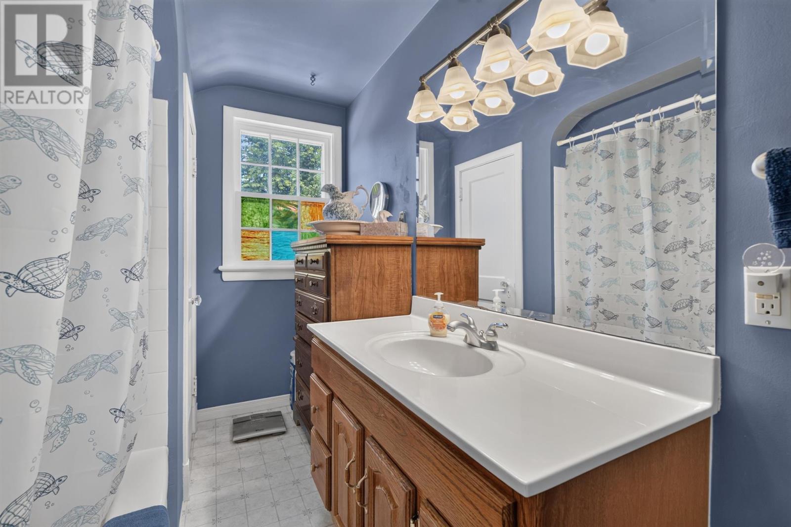 155 Pine St, Sault Ste. Marie, ON - Indoor Photo Showing Bathroom