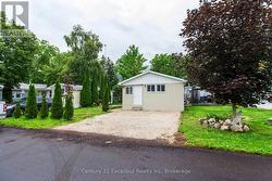 422 PINE PASS ROAD N Centre Wellington, ON N1M 2W5
