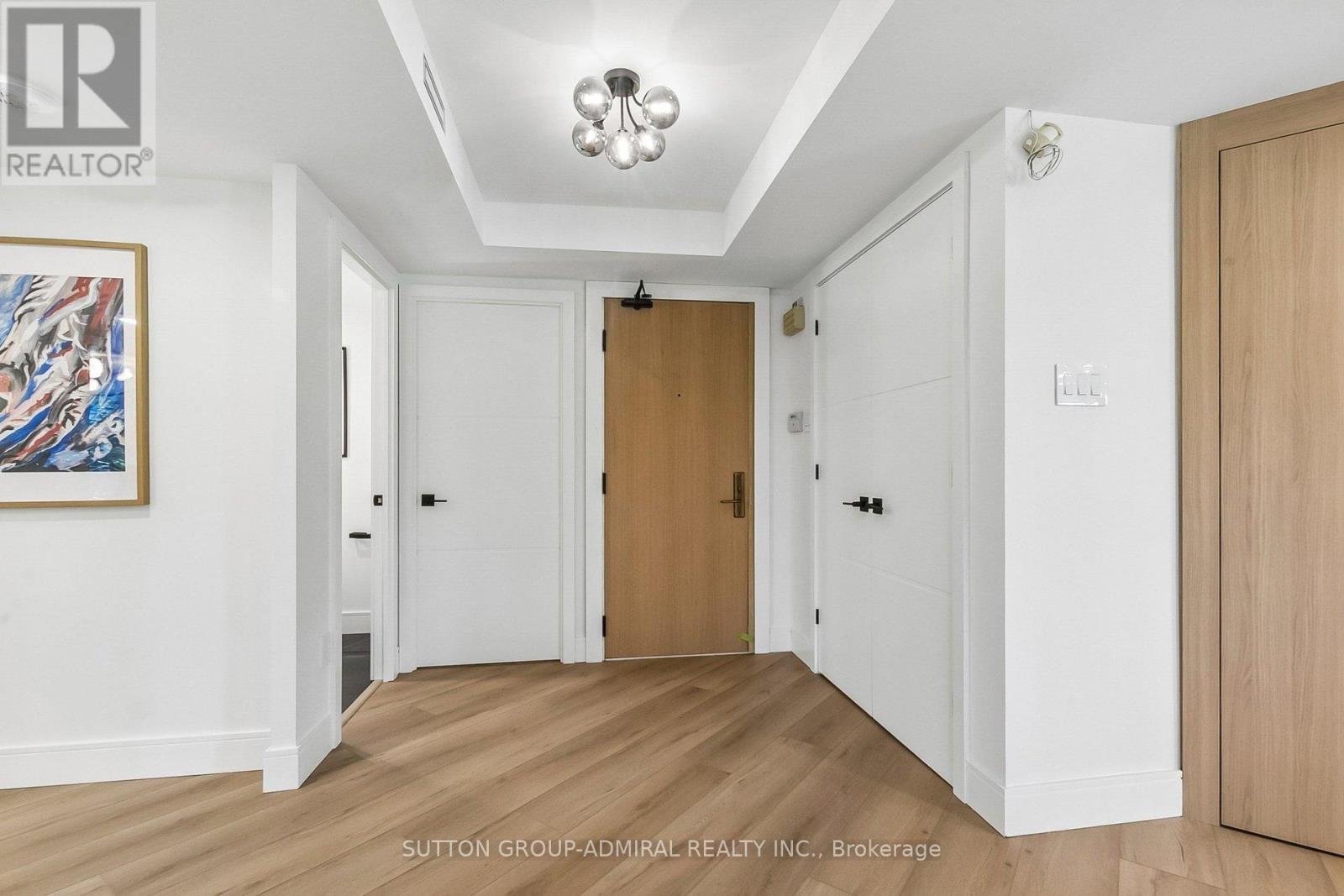 301 - 3900 Yonge Street, Toronto, ON - Indoor Photo Showing Other Room