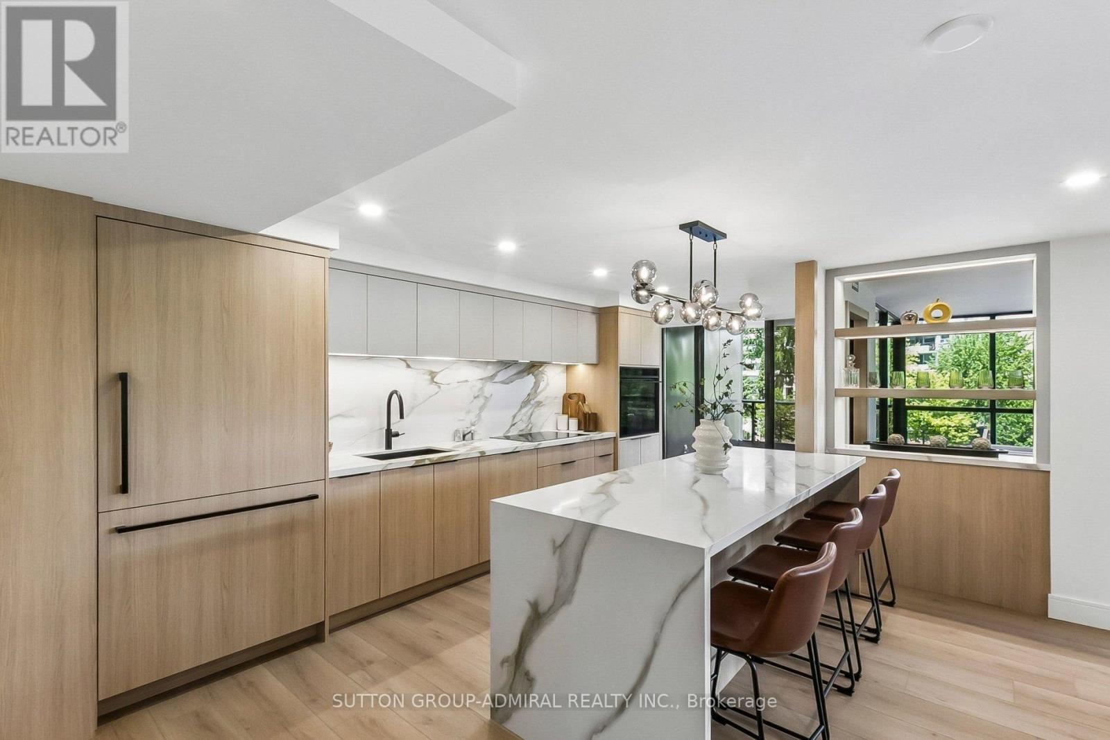301 - 3900 Yonge Street, Toronto, ON - Indoor Photo Showing Kitchen