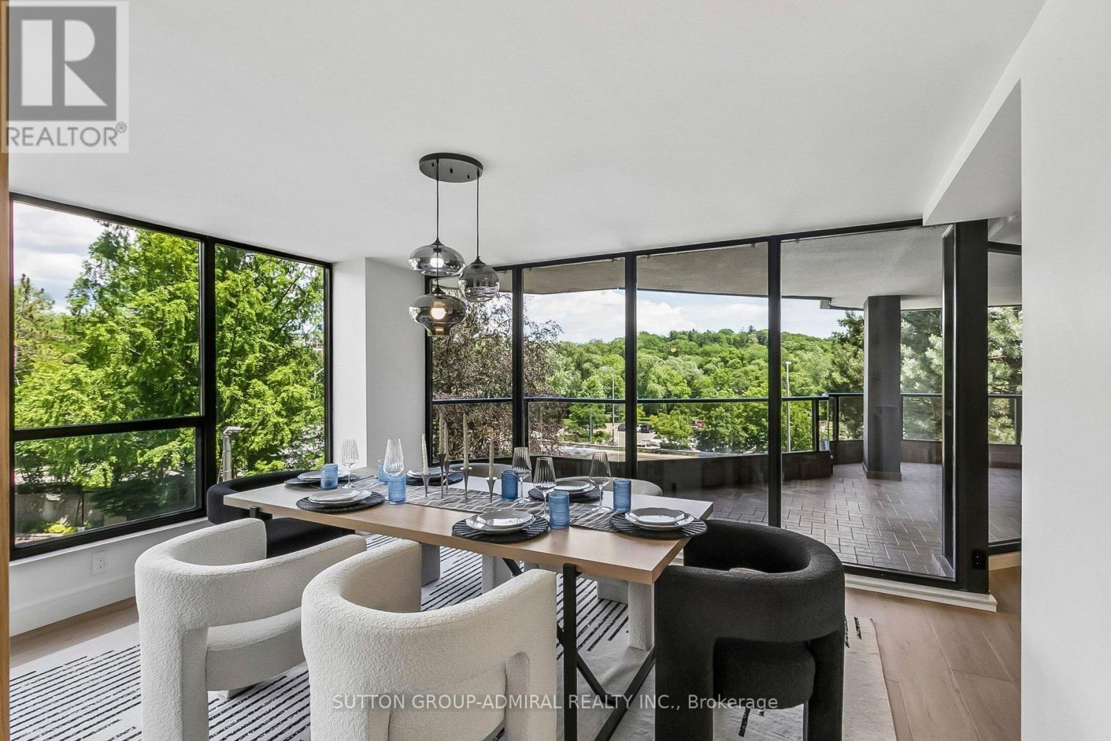 301 - 3900 Yonge Street, Toronto, ON - Indoor Photo Showing Dining Room