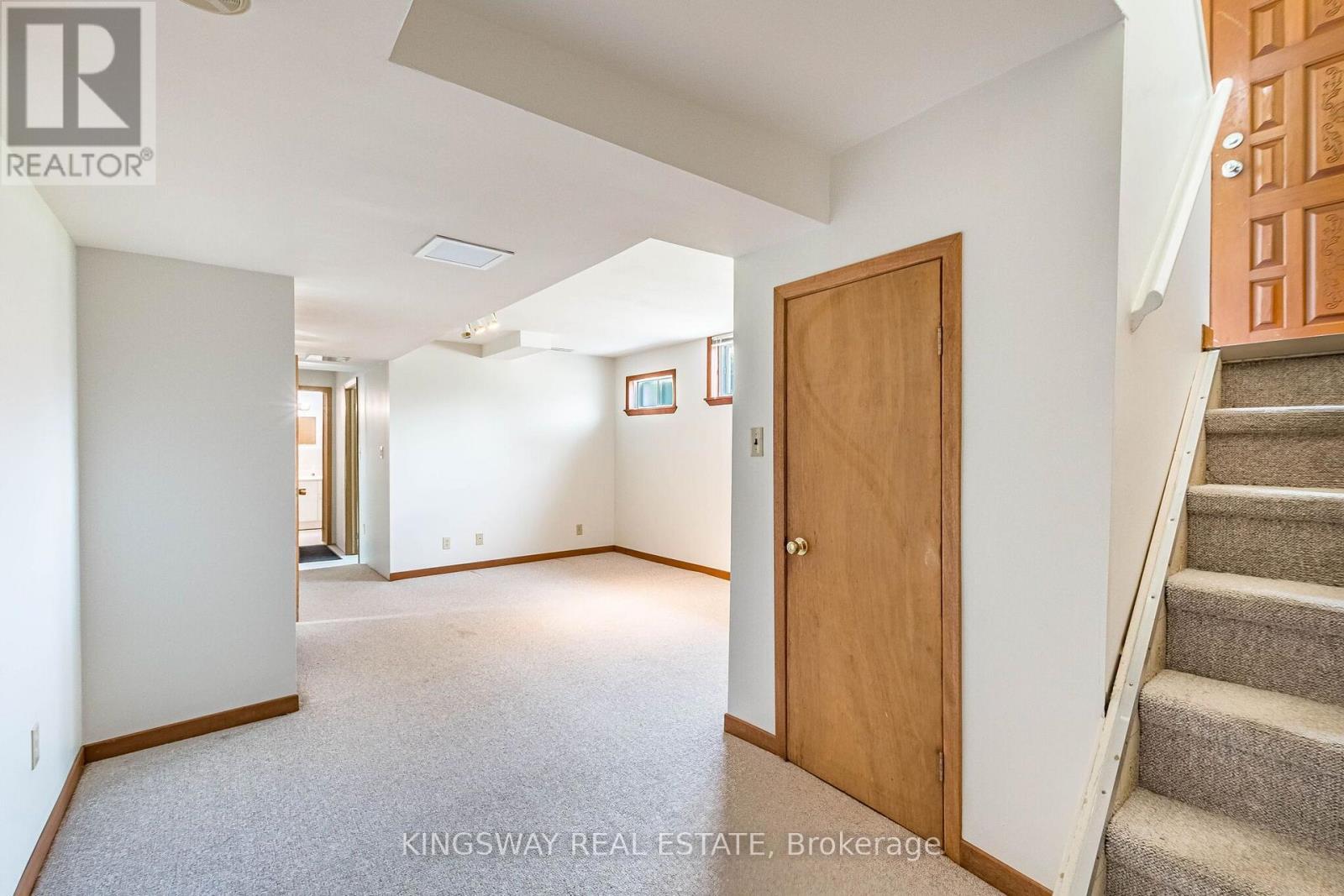 163 Floradale Drive, Mississauga, ON - Indoor Photo Showing Other Room