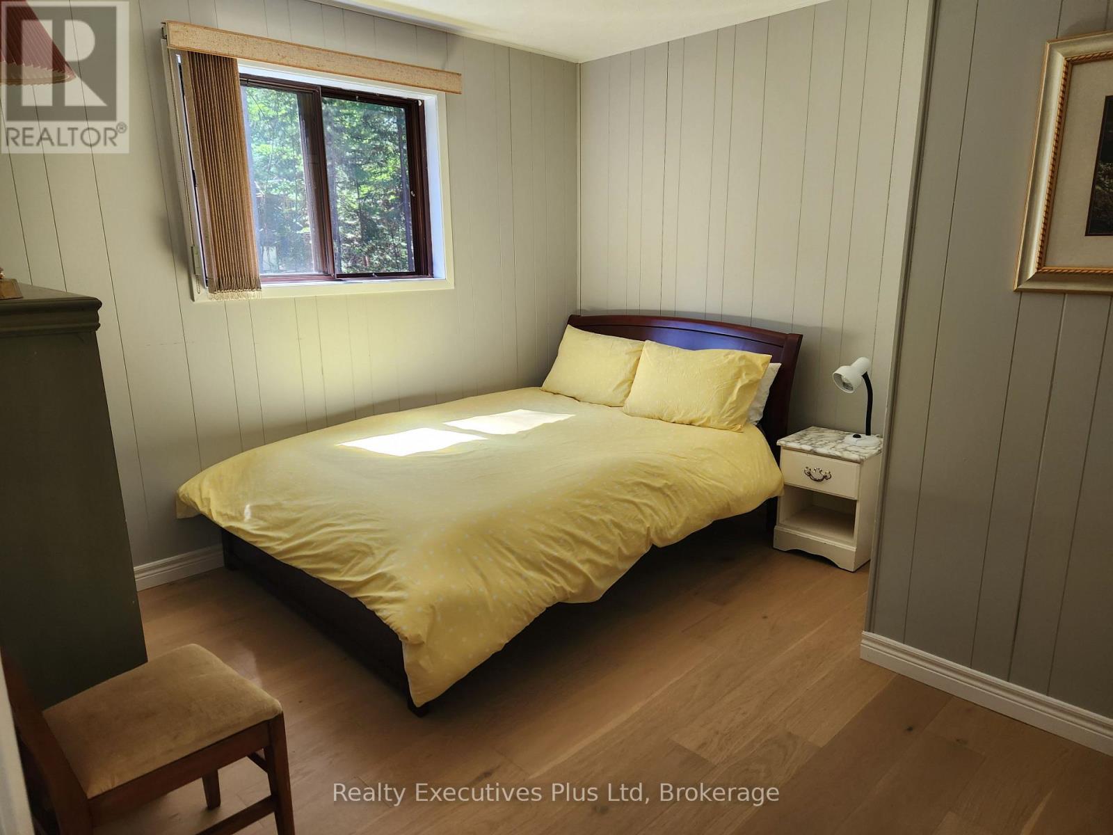 Primary - 2 Zelia Court, Tiny, ON - Indoor Photo Showing Bedroom