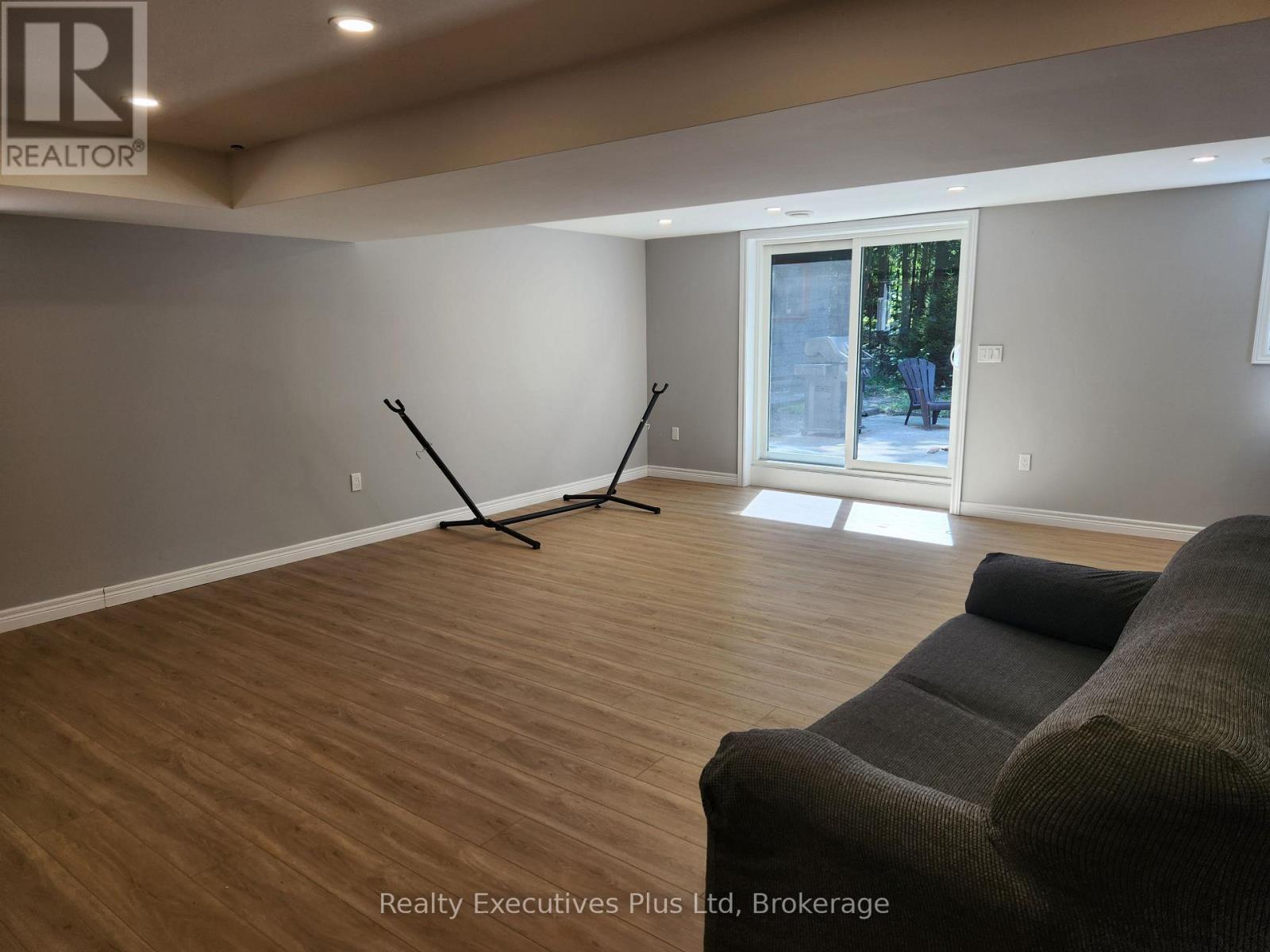 Family Room with W/O - 2 Zelia Court, Tiny, ON - Indoor