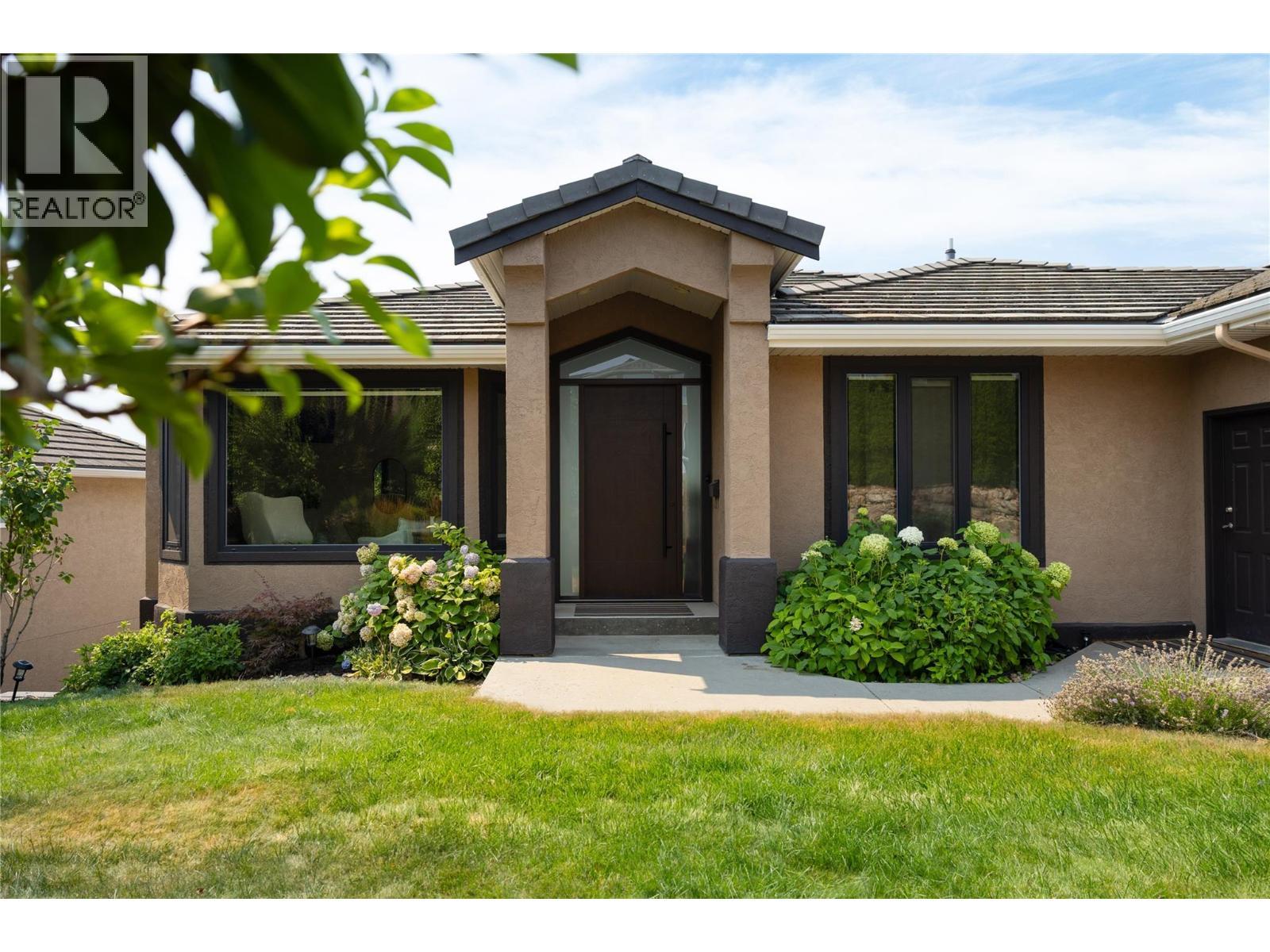 10 Bayview Heights, Coldstream, BC - Outdoor