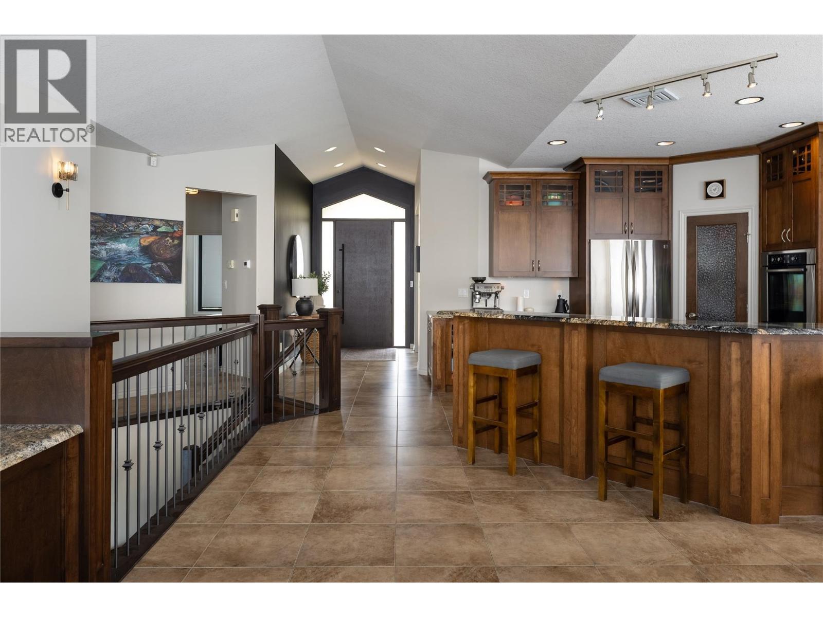 10 Bayview Heights, Coldstream, BC - Indoor