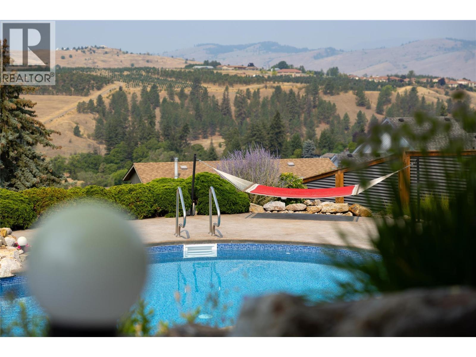 10 Bayview Heights, Coldstream, BC - Outdoor With In Ground Pool With View