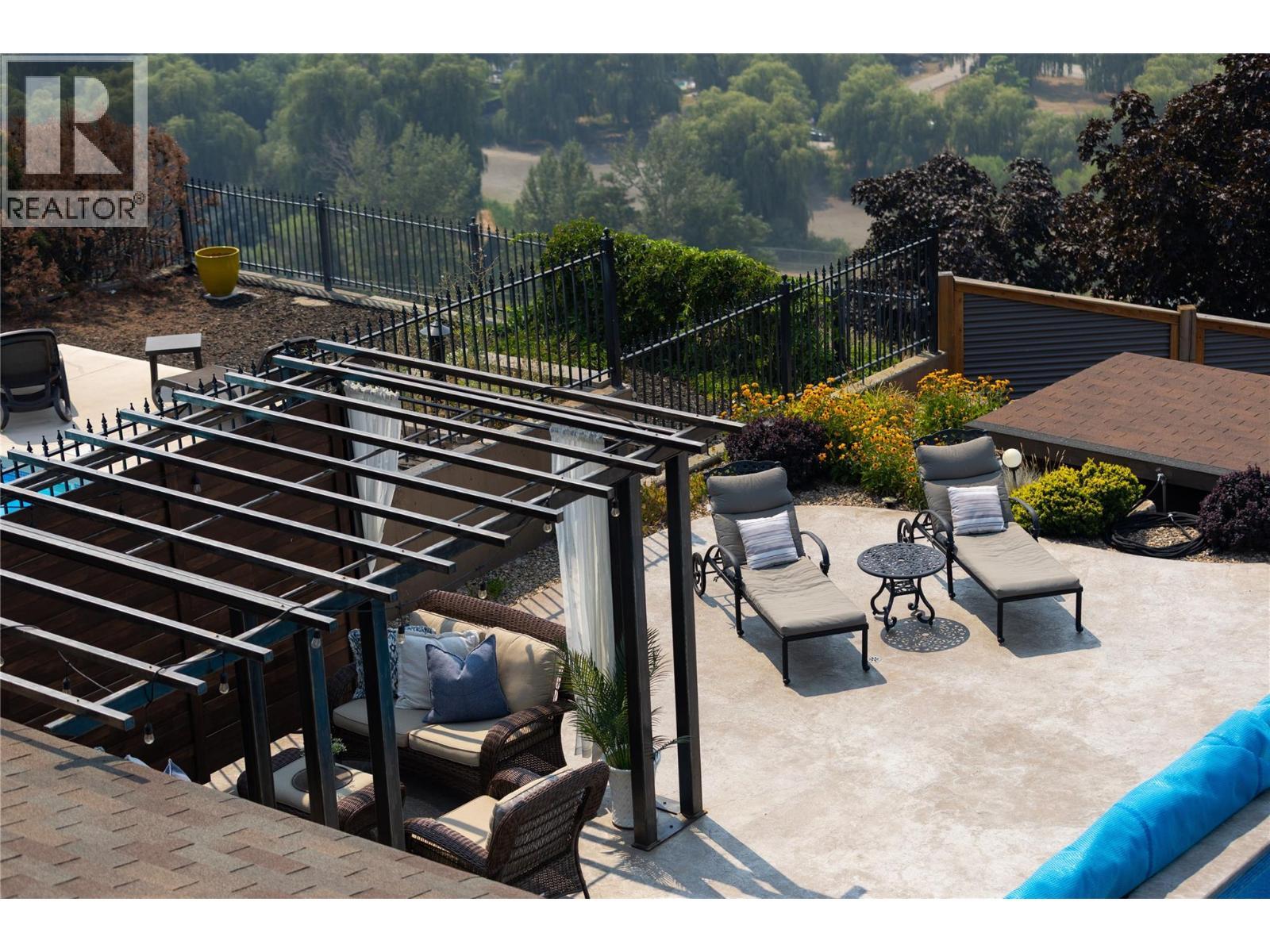 10 Bayview Heights, Coldstream, BC - Outdoor