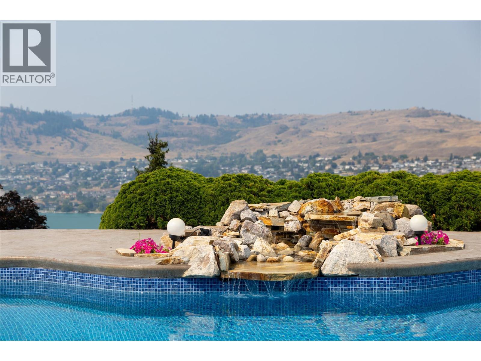 10 Bayview Heights, Coldstream, BC - Outdoor With In Ground Pool With View