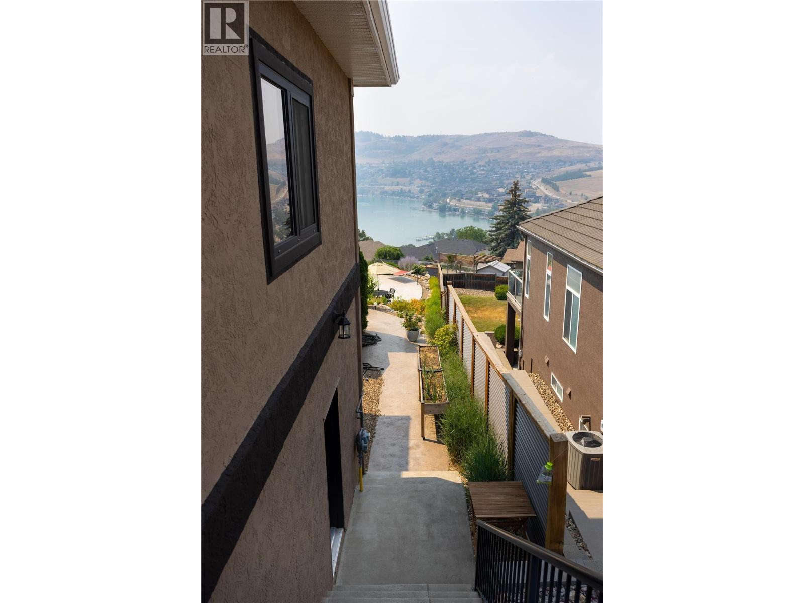 10 Bayview Heights, Coldstream, BC - Outdoor