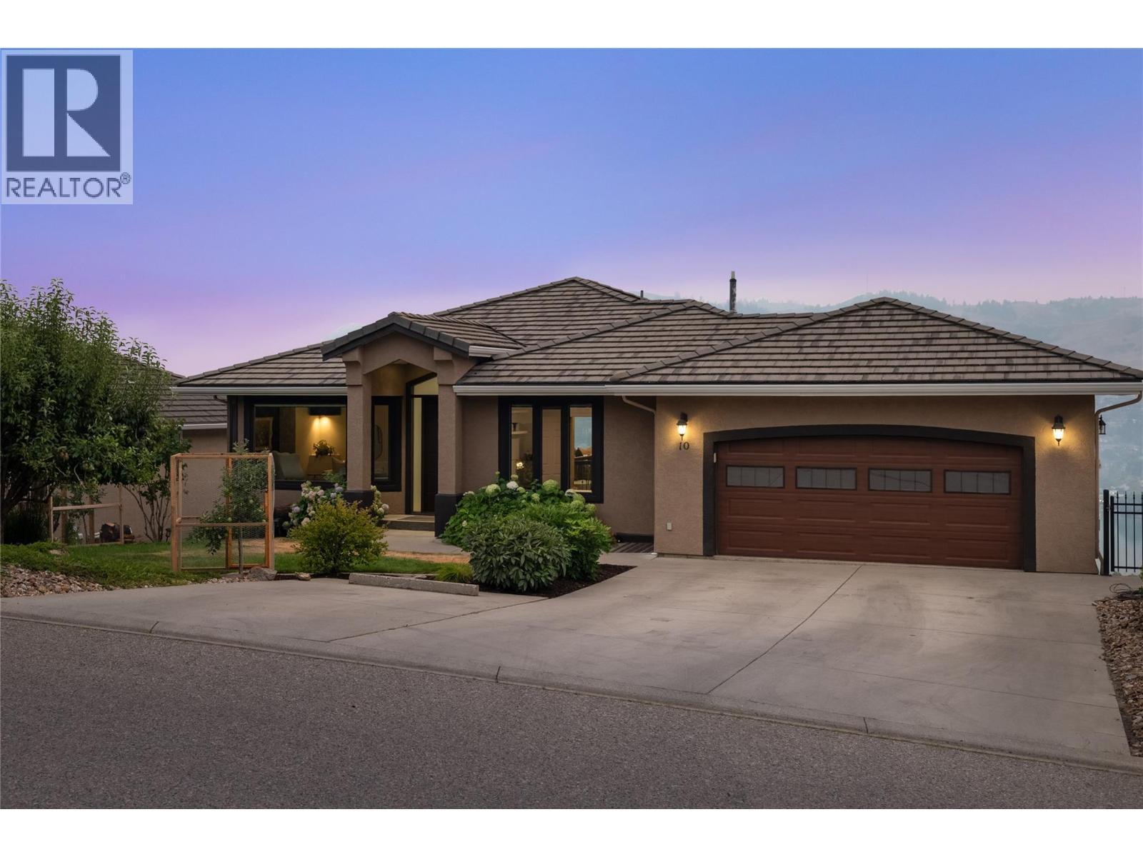 10 Bayview Heights, Coldstream, BC - Outdoor With Facade