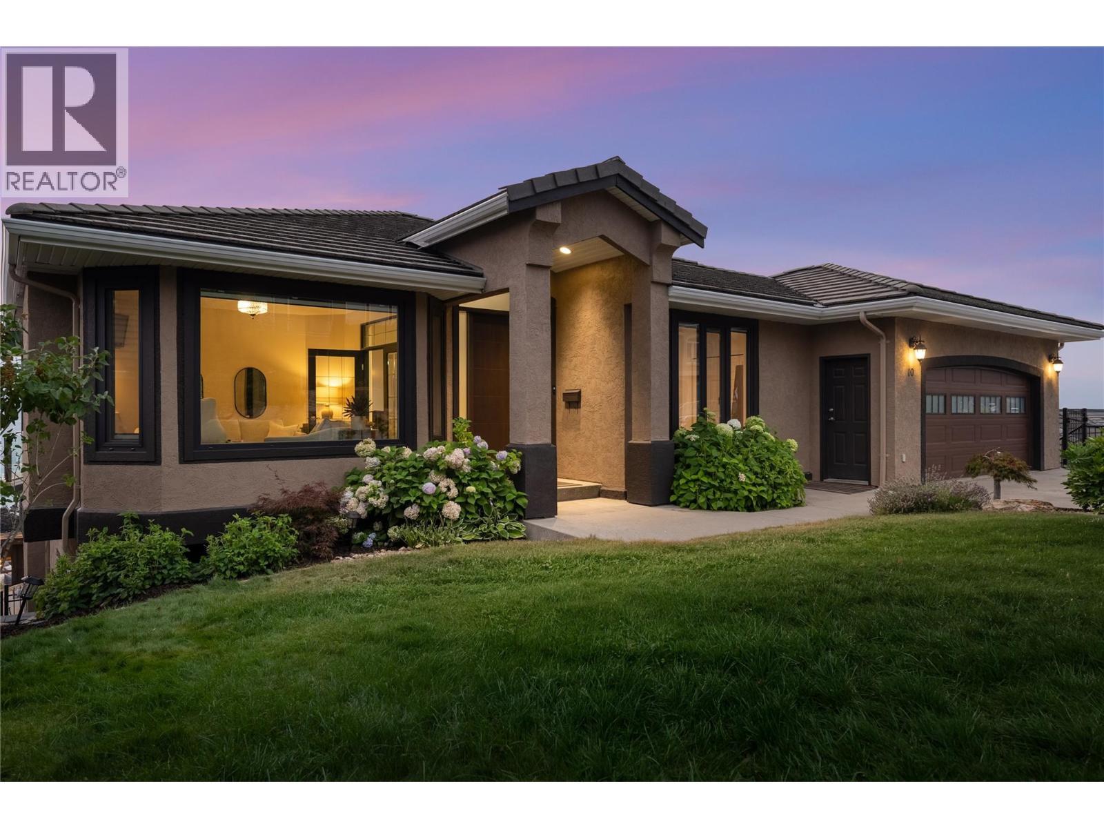 10 Bayview Heights, Coldstream, BC - Outdoor With Deck Patio Veranda