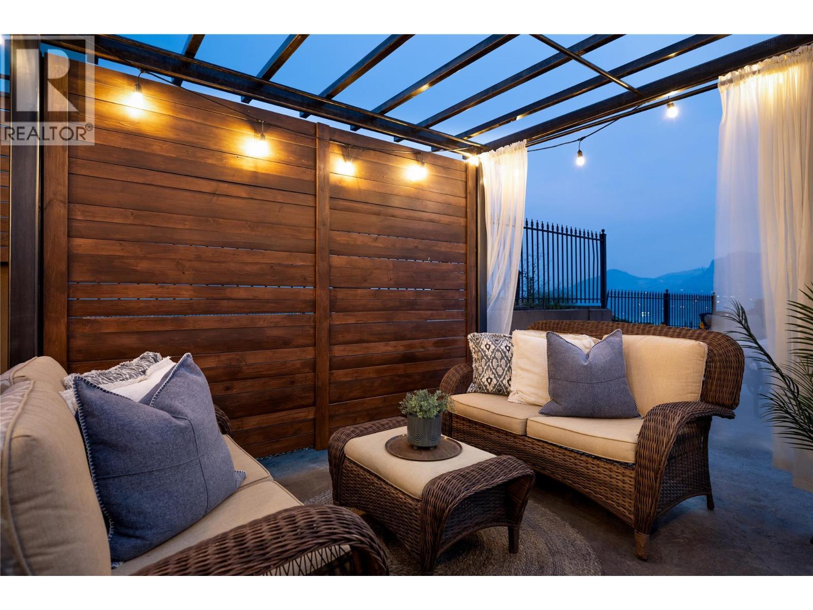 10 Bayview Heights, Coldstream, BC - With Exterior