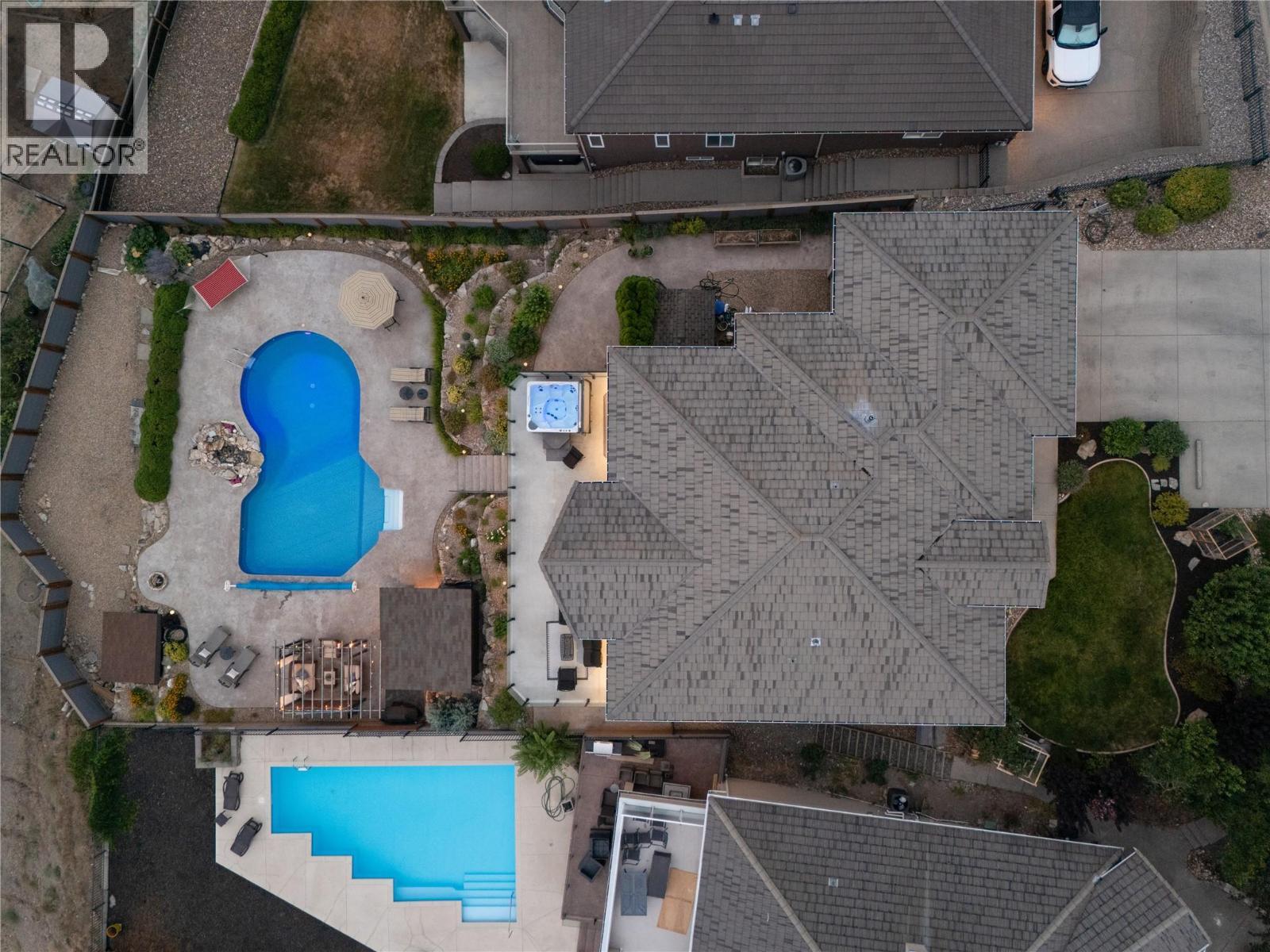 10 Bayview Heights, Coldstream, BC - Outdoor With In Ground Pool