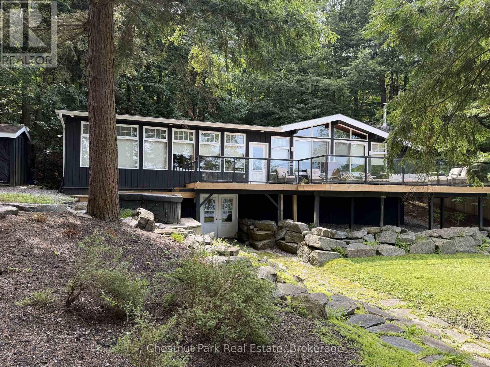 1002 Ahmic Drive N, Muskoka Lakes (Medora), ON - Outdoor
