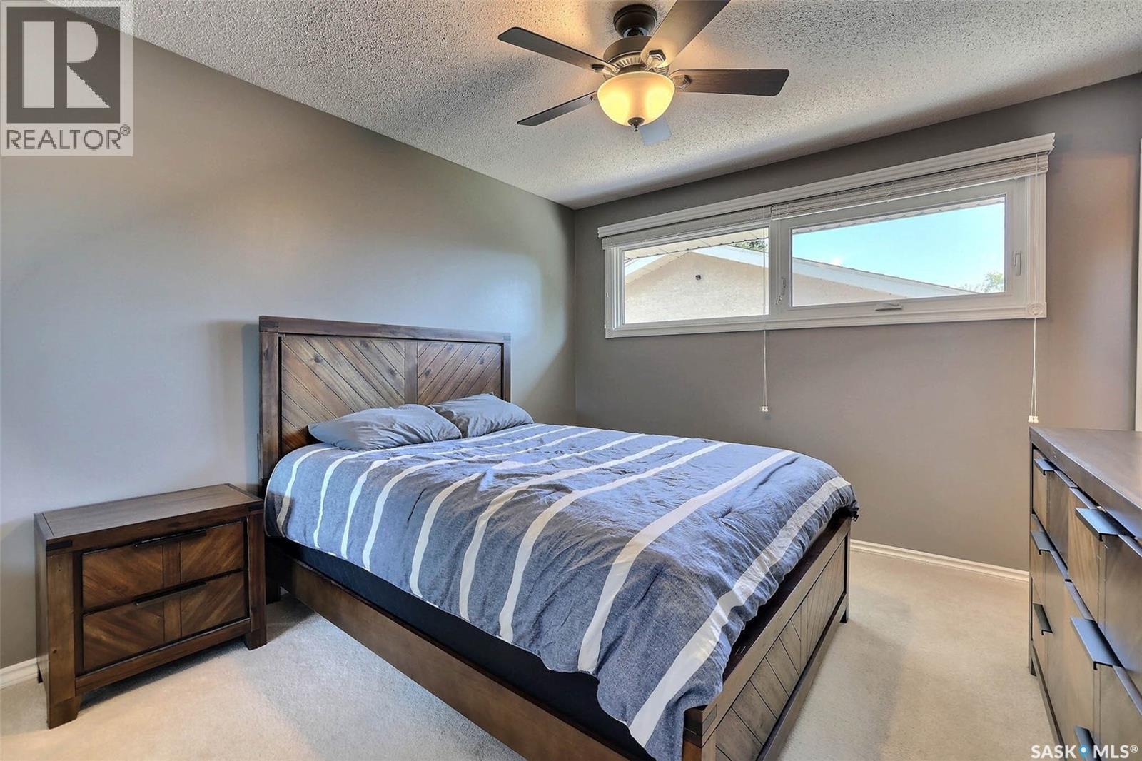275 Rodenbush Drive, Regina, SK - Indoor Photo Showing Bedroom