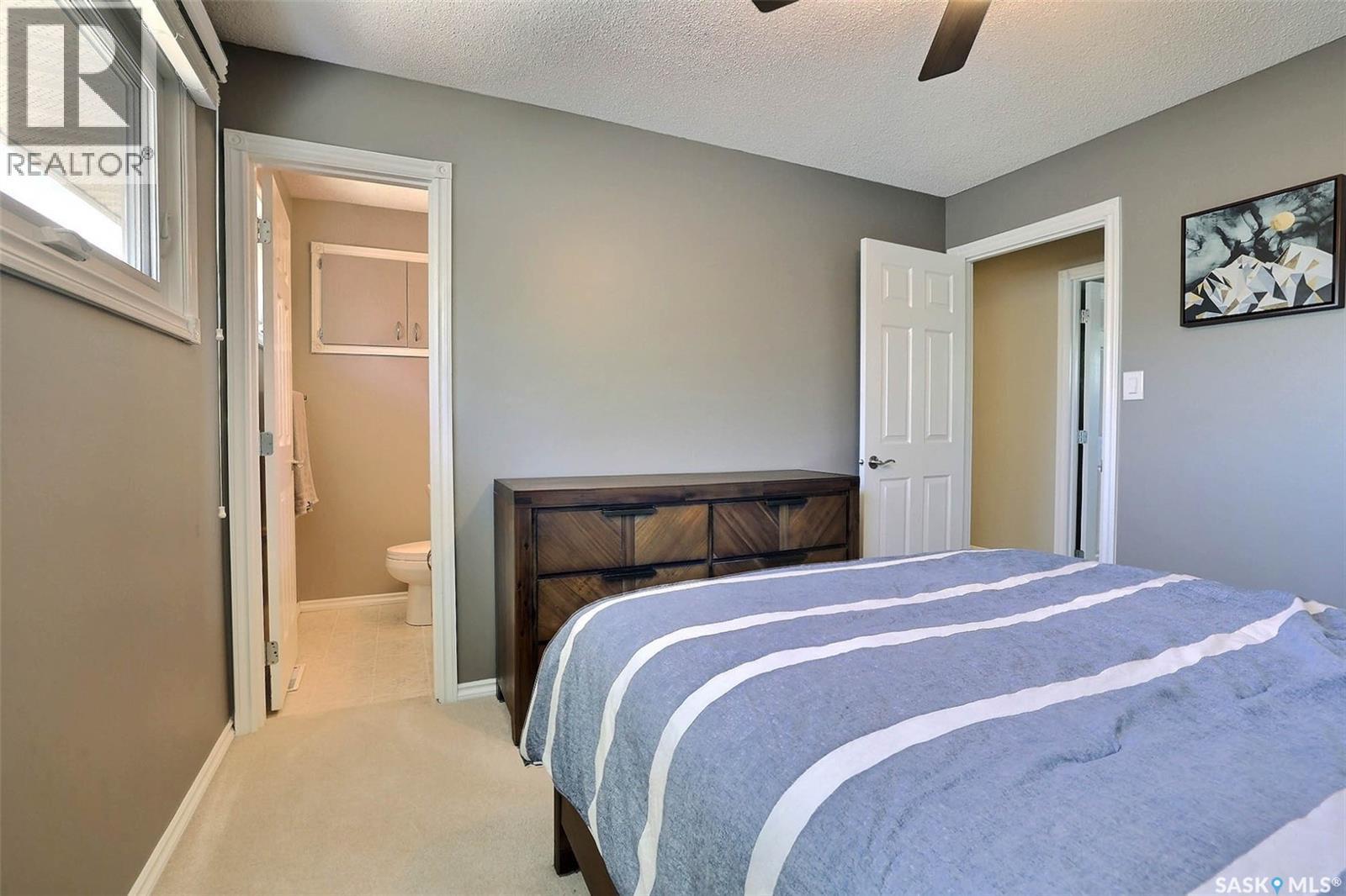 275 Rodenbush Drive, Regina, SK - Indoor Photo Showing Bedroom