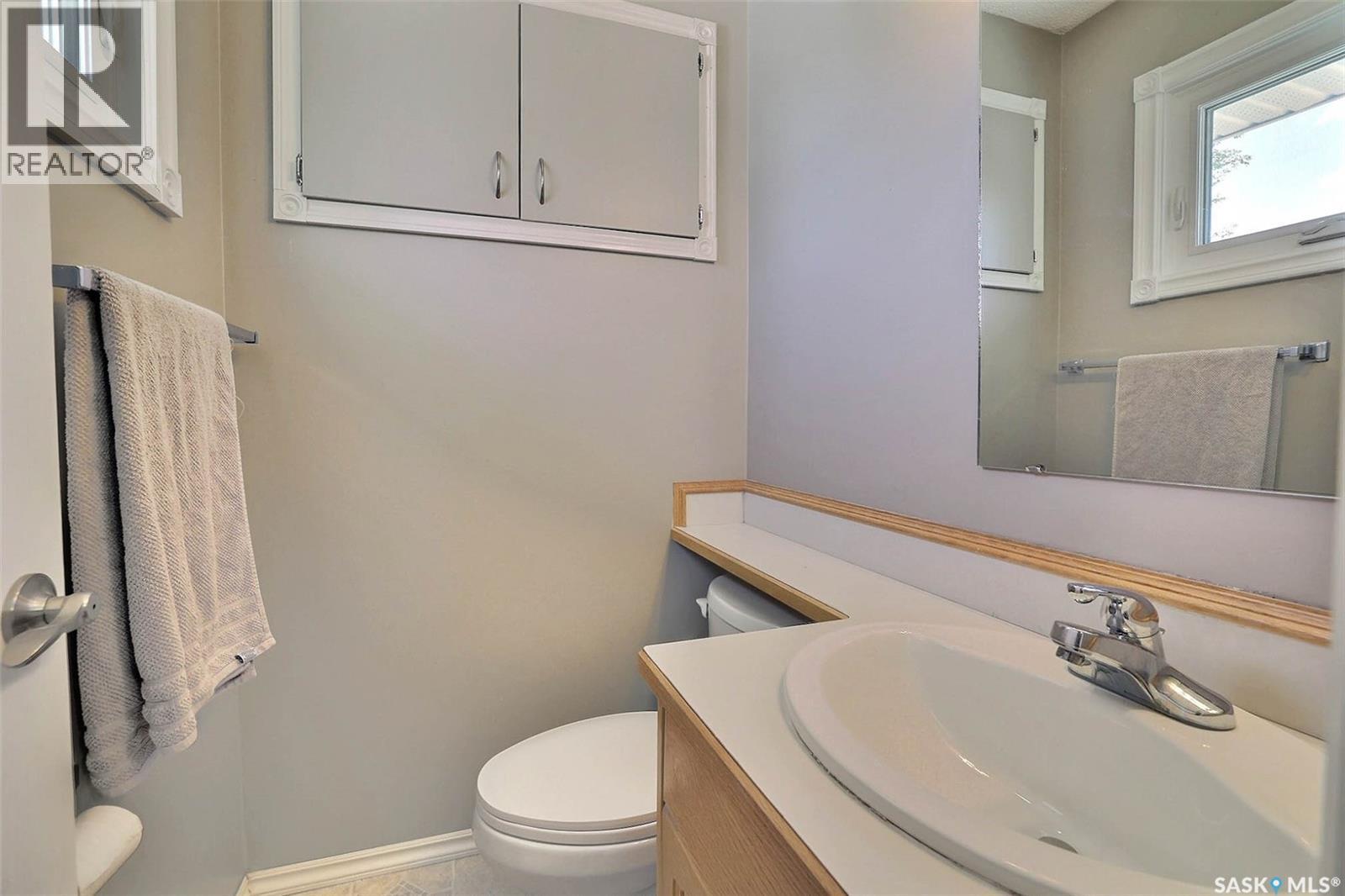 275 Rodenbush Drive, Regina, SK - Indoor Photo Showing Bathroom