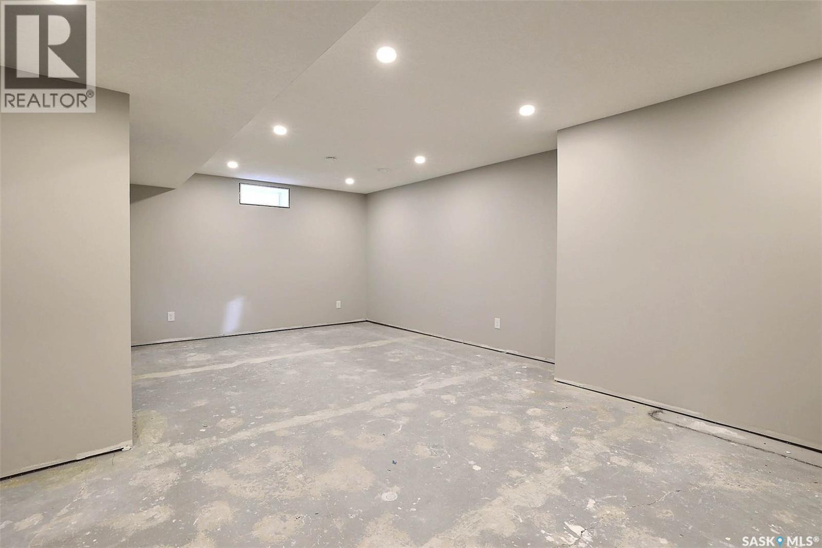 275 Rodenbush Drive, Regina, SK - Indoor Photo Showing Other Room