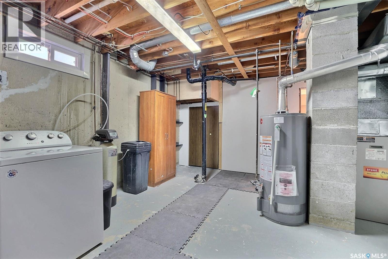 275 Rodenbush Drive, Regina, SK - Indoor Photo Showing Basement