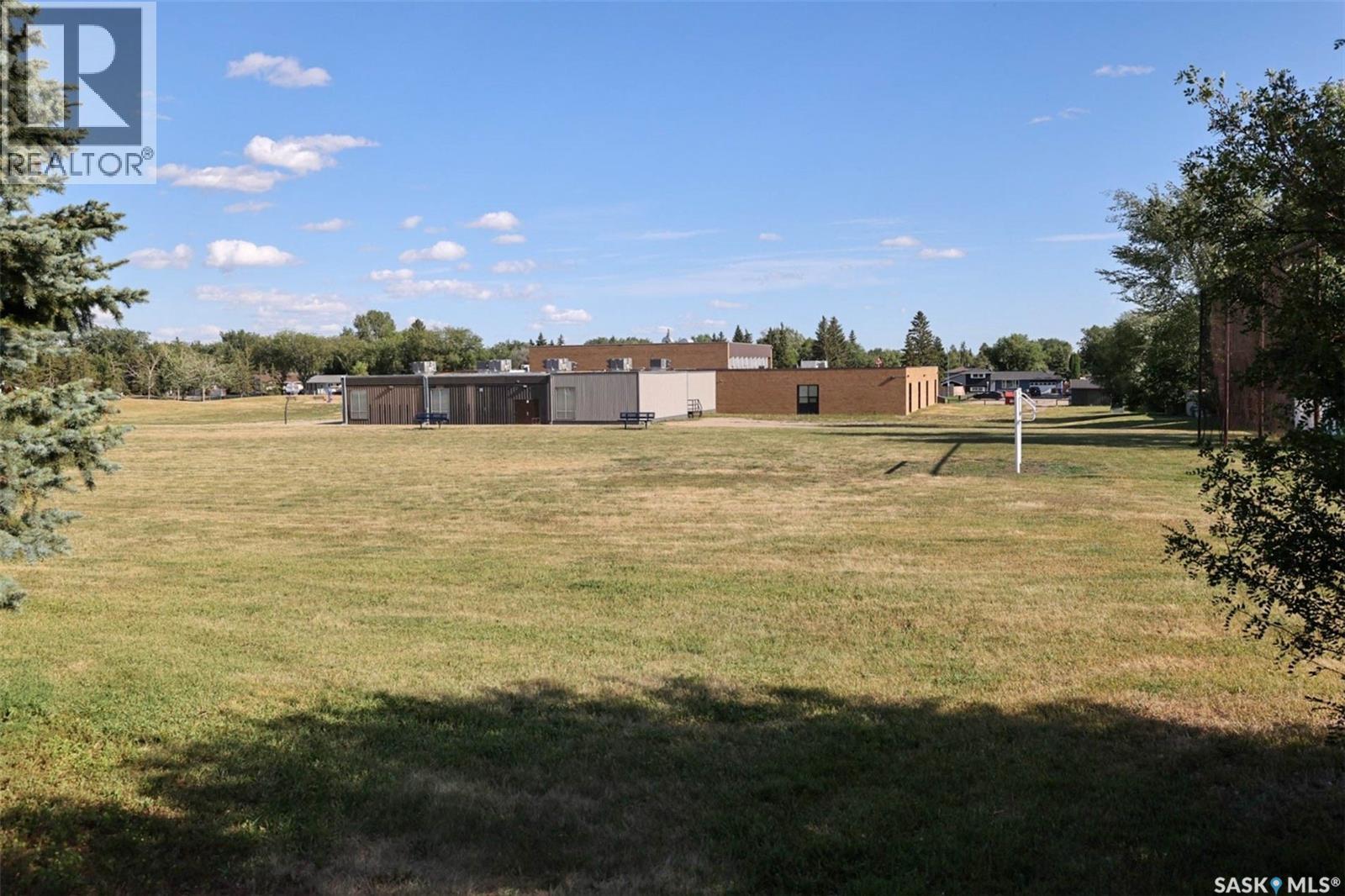 275 Rodenbush Drive, Regina, SK - Outdoor
