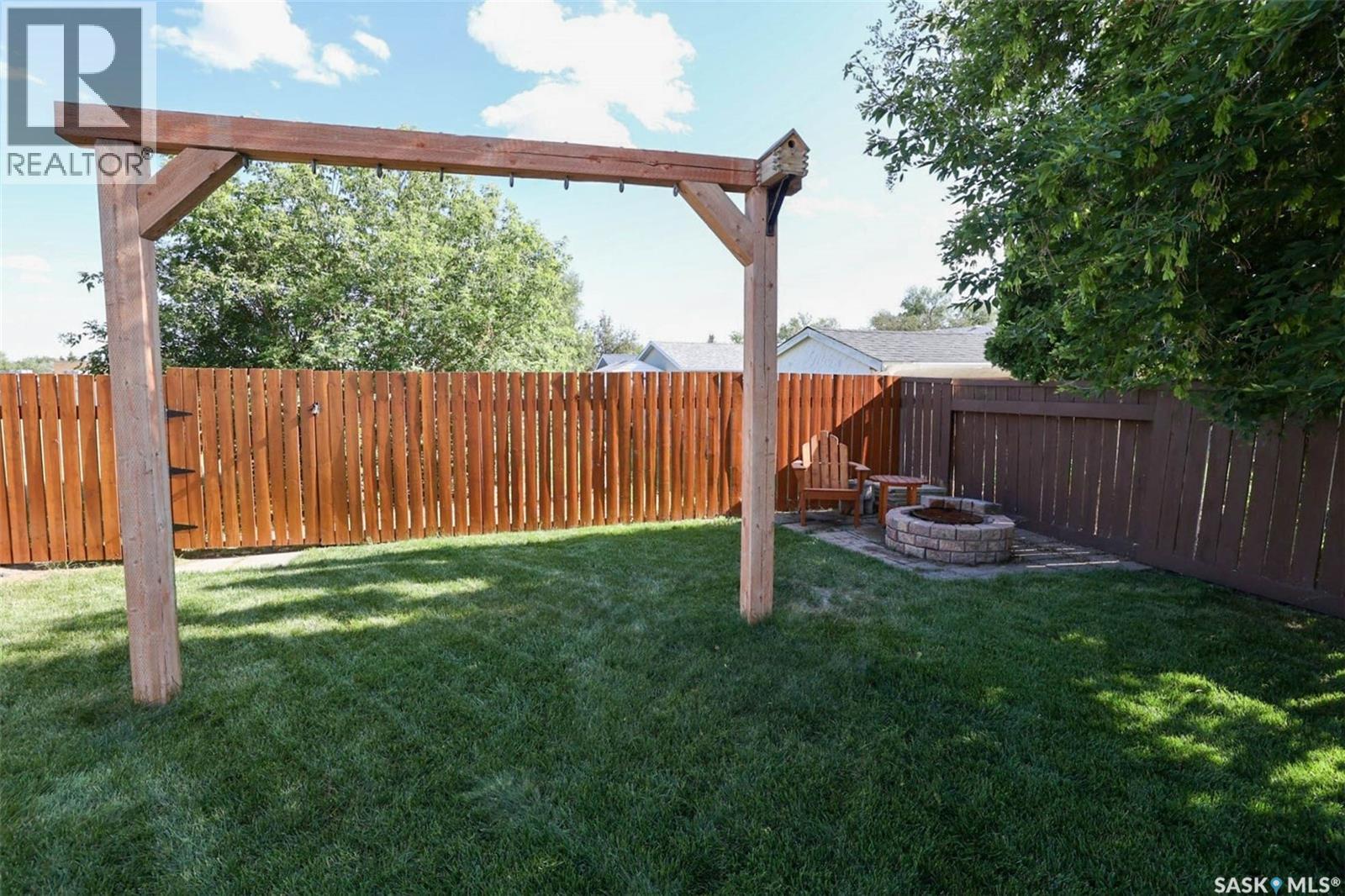 275 Rodenbush Drive, Regina, SK - Outdoor