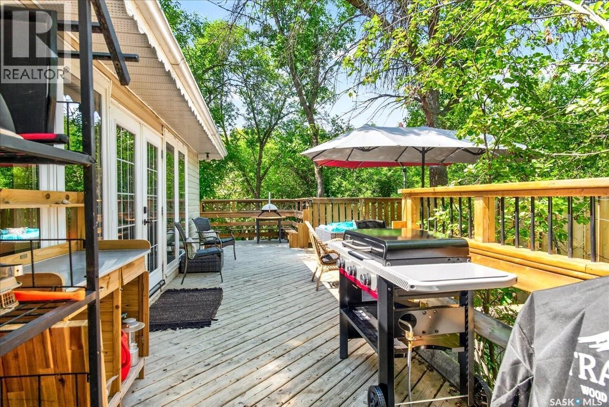 459 5Th Street E, Regina Beach, SK - Outdoor With Deck Patio Veranda