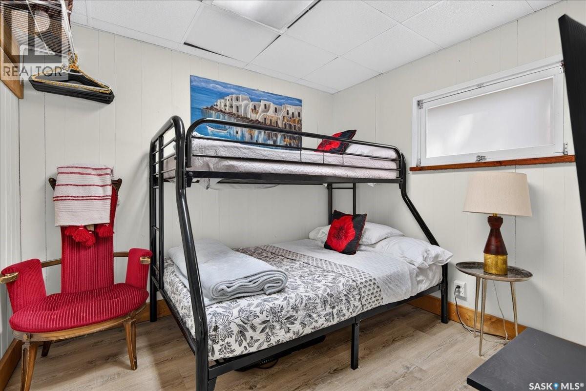 459 5Th Street E, Regina Beach, SK - Indoor Photo Showing Bedroom