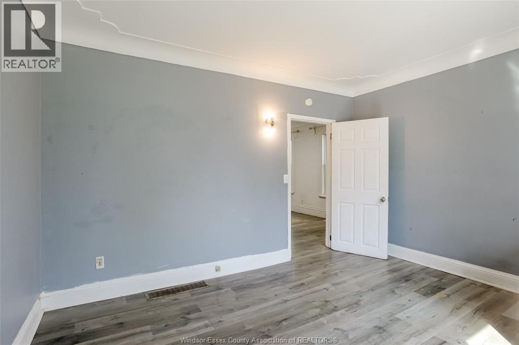 355 Bridge, Windsor, ON - Indoor Photo Showing Other Room
