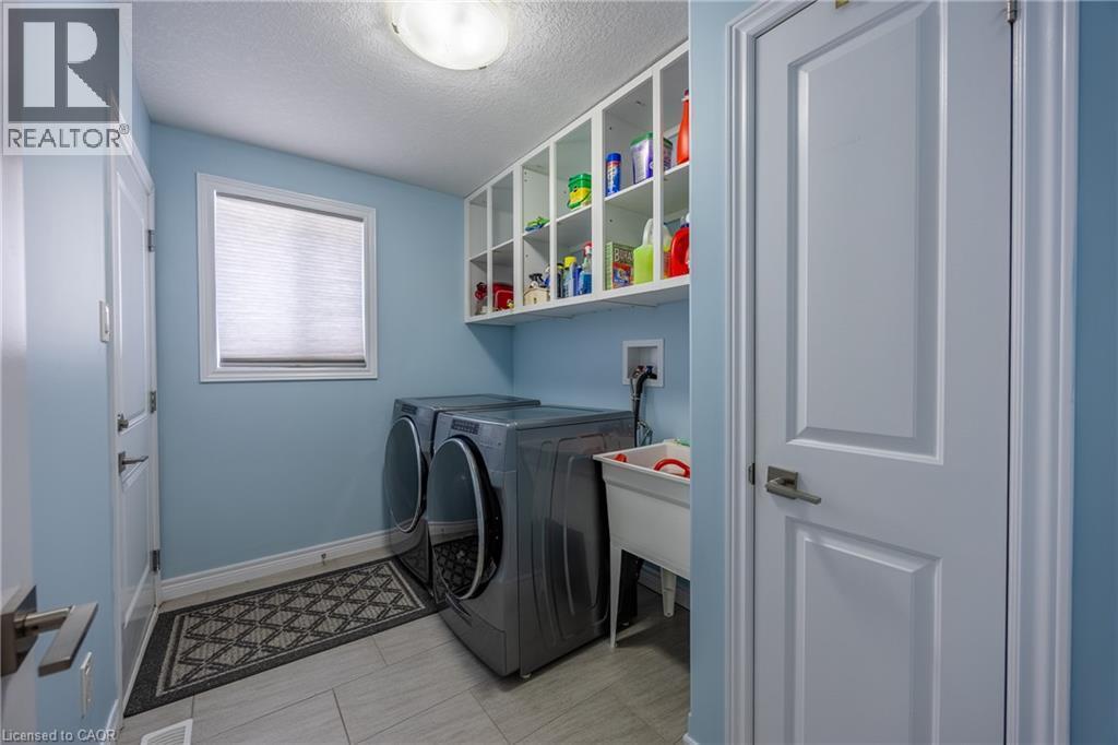 7 Stonebridge Place, Simcoe, ON - Indoor Photo Showing Laundry Room