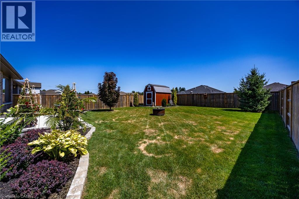 7 Stonebridge Place, Simcoe, ON - Outdoor With Backyard