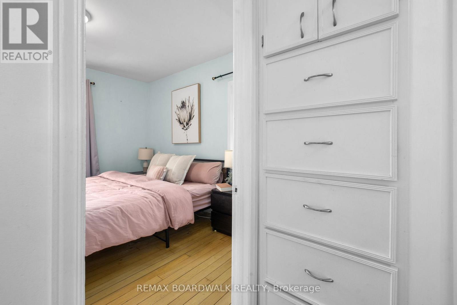 111 Beckwith Street E, Perth, ON - Indoor Photo Showing Bedroom